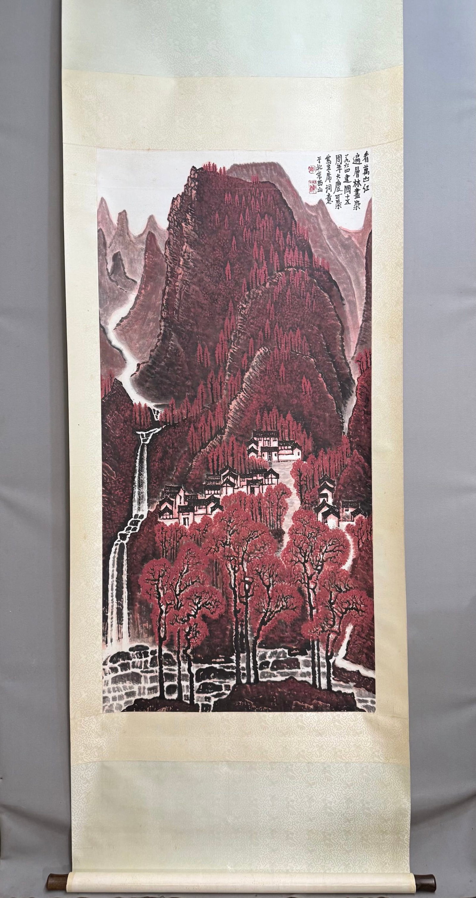 A Chinese Vertical Scroll Ink Painting of Landscape on Paper: A Chinese Vertical Scroll Ink Painting of Landscape on Paper,Li Keran,Size:54.3inx27.2in 一幅中国水墨山水画立轴,李可੡