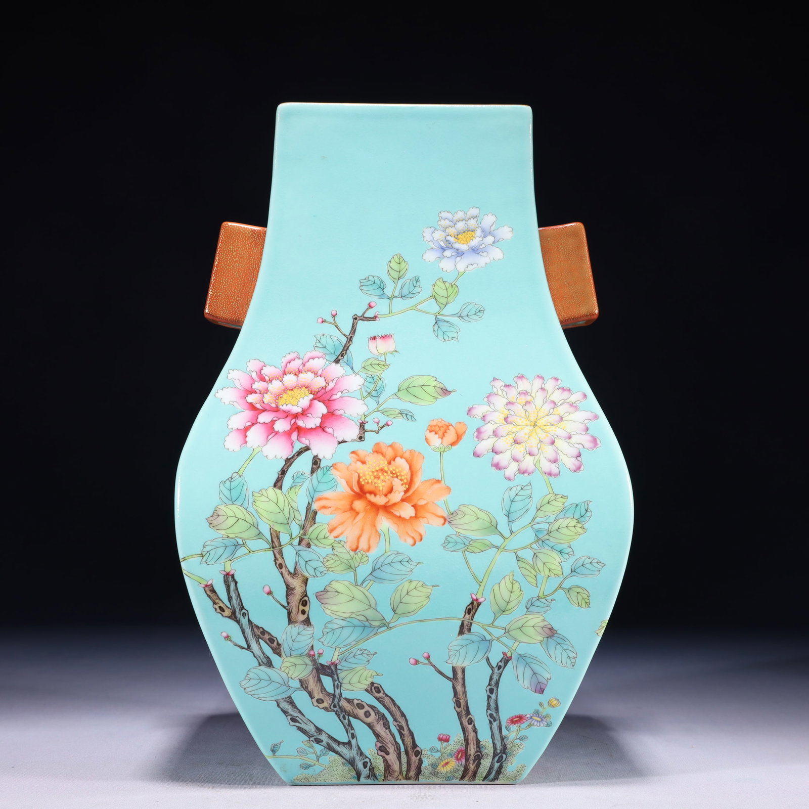 An Exquisite Turquoise Glazed Famille-Rose Painted Gold Flower Pattern Double-Ears Vase (1 of 10)