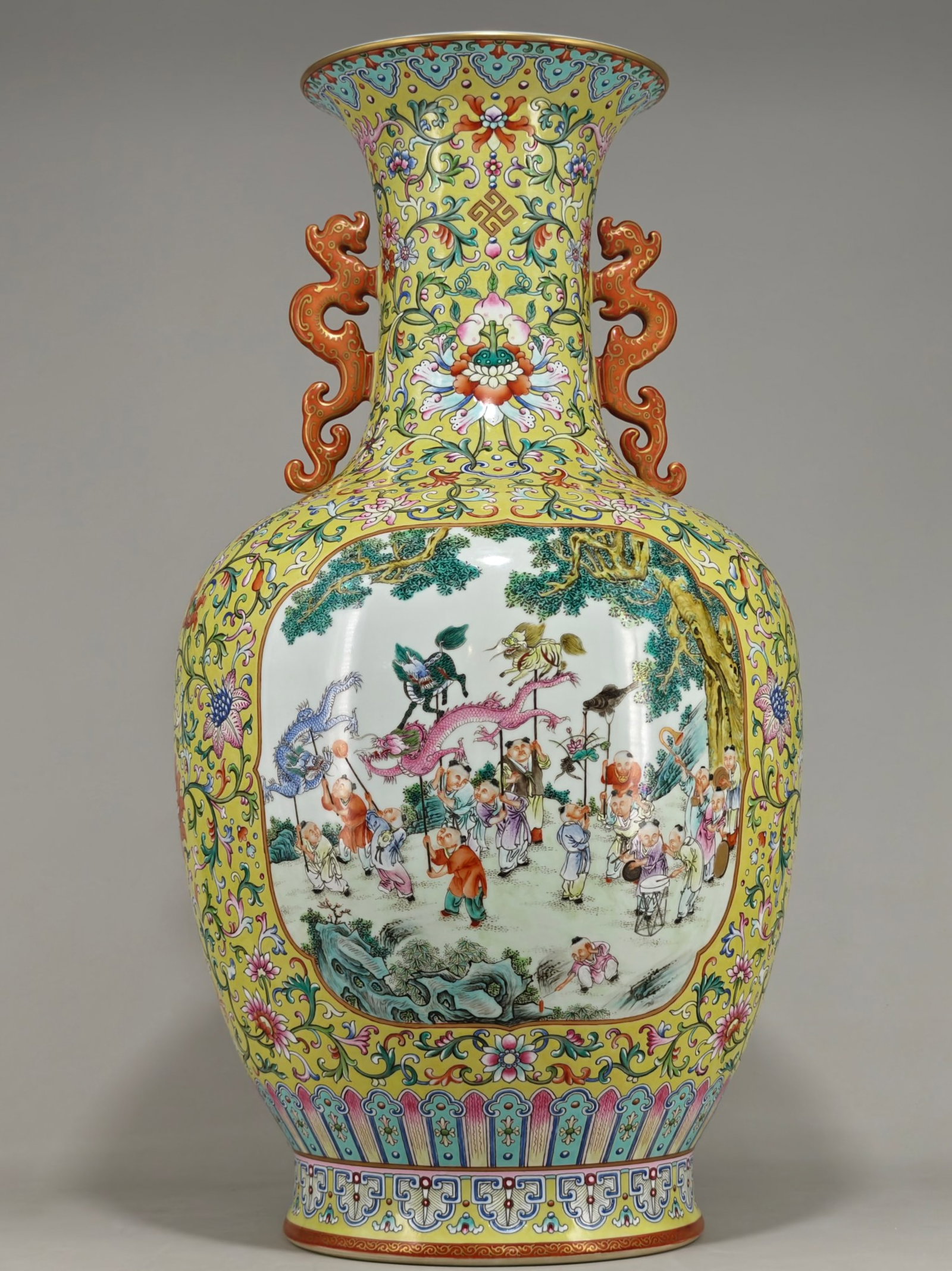 A Huge Yellow Ground Famille-Rose Painted Gold Character and Story Pattern Double-Ears Vase: A Huge Yellow Ground Famille-Rose Painted Gold Character and Story Pattern Double-Ears Vase,Qing Dynasty,China,Qianlong Six-character Mark,Size:25.2inx13.8in 黄地粉彩描&#