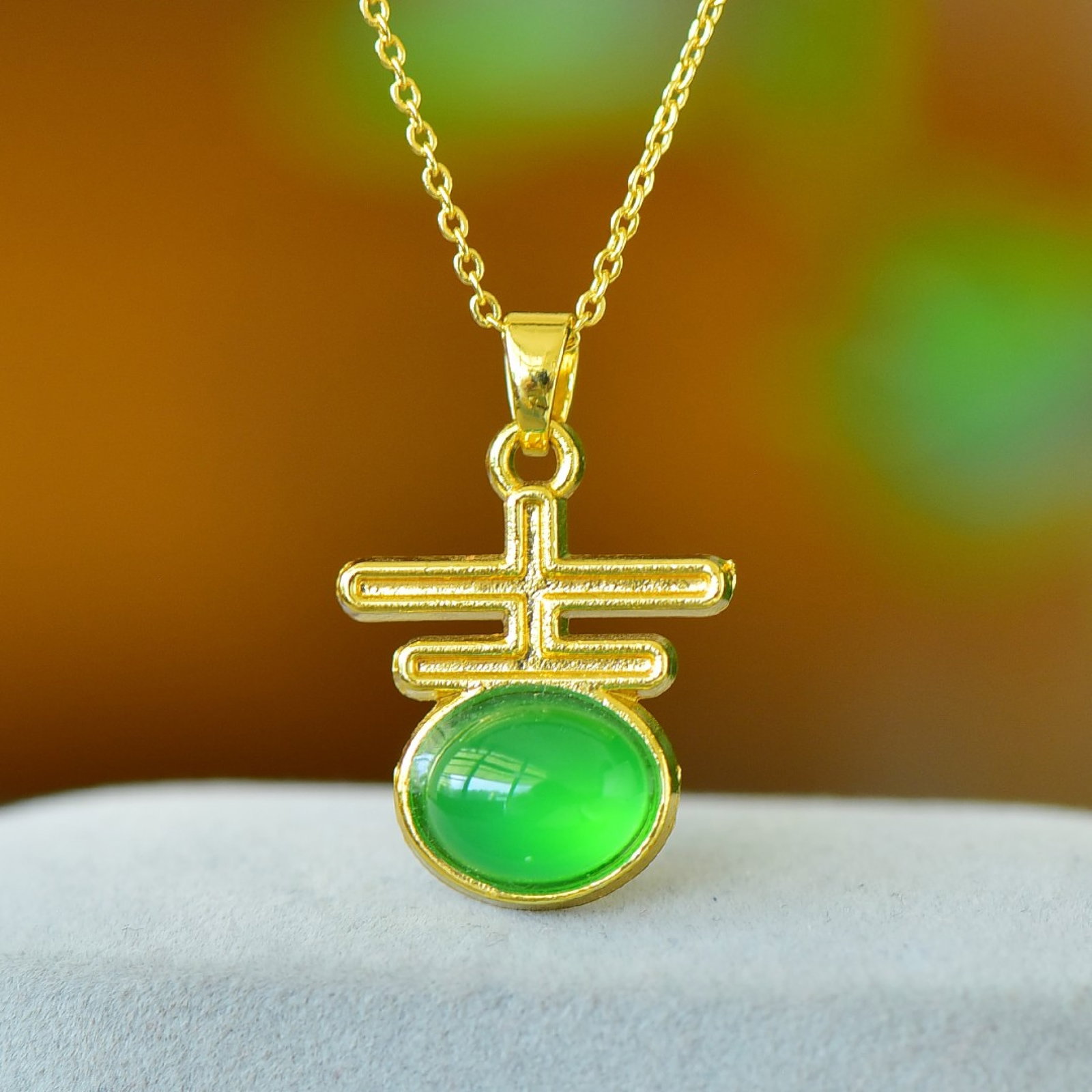 An Exquisite Pendant: An Exquisite Pendant,Size:8mmx10mm 吊坠