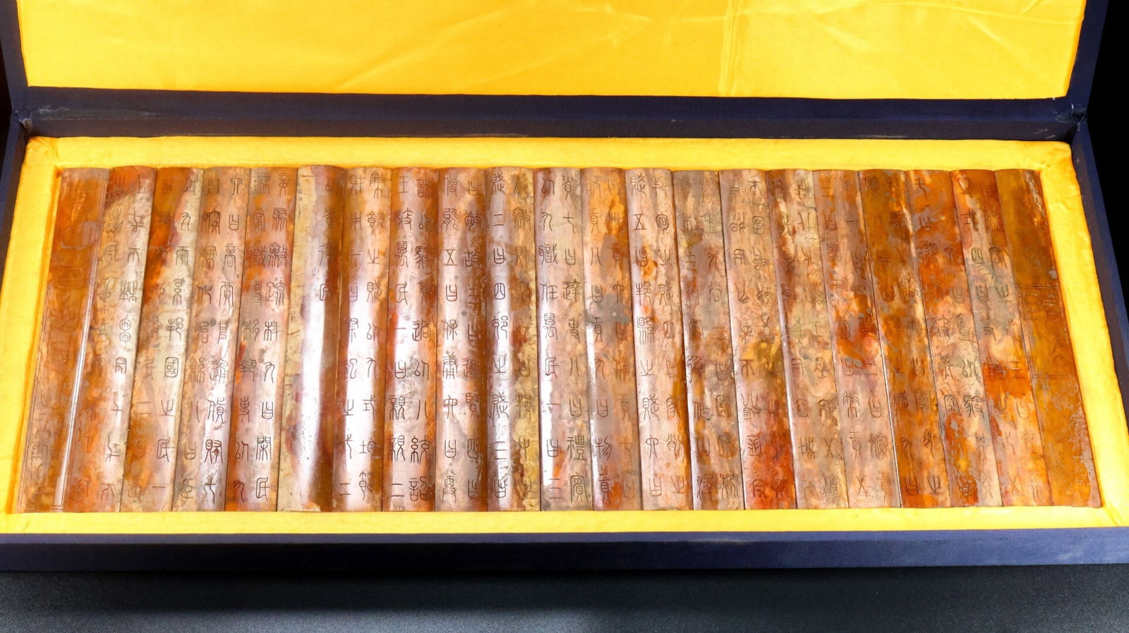 A Set of Fine Archaic Jade Ornaments,With Inscription: A Set of Fine Archaic Jade Ornaments,With Inscription,Ancient Time,China,Size:8.7inx1.1inx0.2in,Weight:115g 一套高古玉摆件,带铭文,中&#