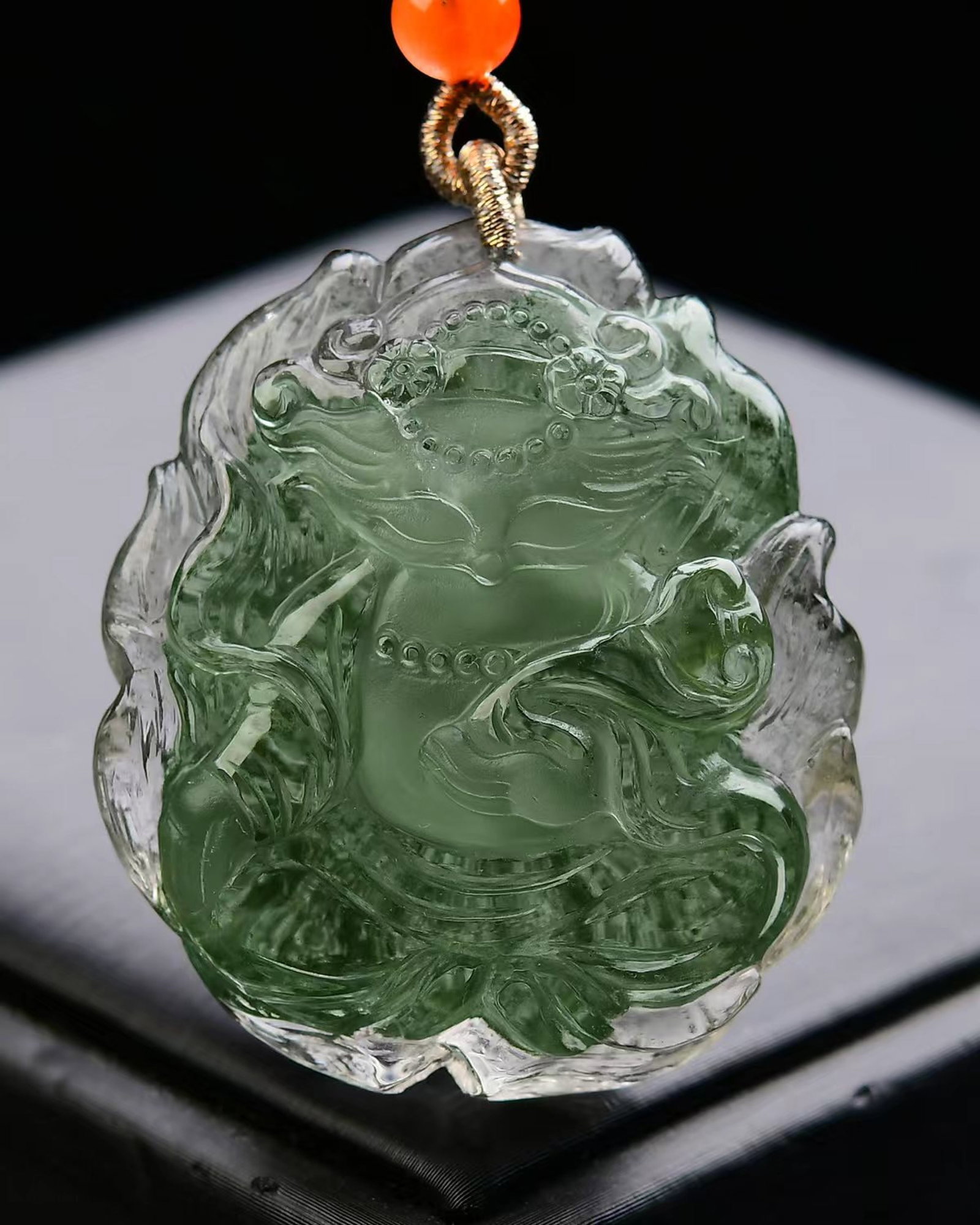 An Exquisite Crystal Nine-Tailed Fox Pendant: An Exquisite Crystal Nine-Tailed Fox Pendant,Size:43mmx37mmx14mm,Weight:35.7g 水晶九尾狐吊坠
