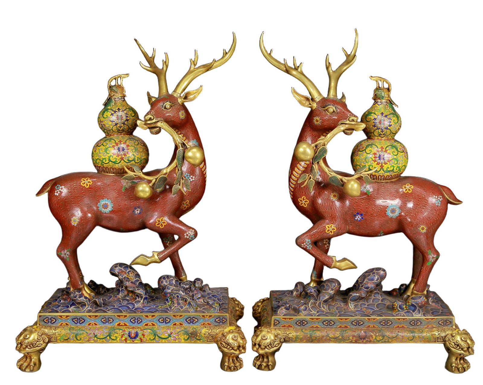 A Pair of Huge Cloisonne Deer Ornaments: A Pair of Huge Cloisonne Deer Ornaments,Qing Dynasty, China,Qianlong Four-character Mark,Size:17.3inx10.6inx26in,Total Weight:37.90kg 一对景泰蓝福禄寿&#