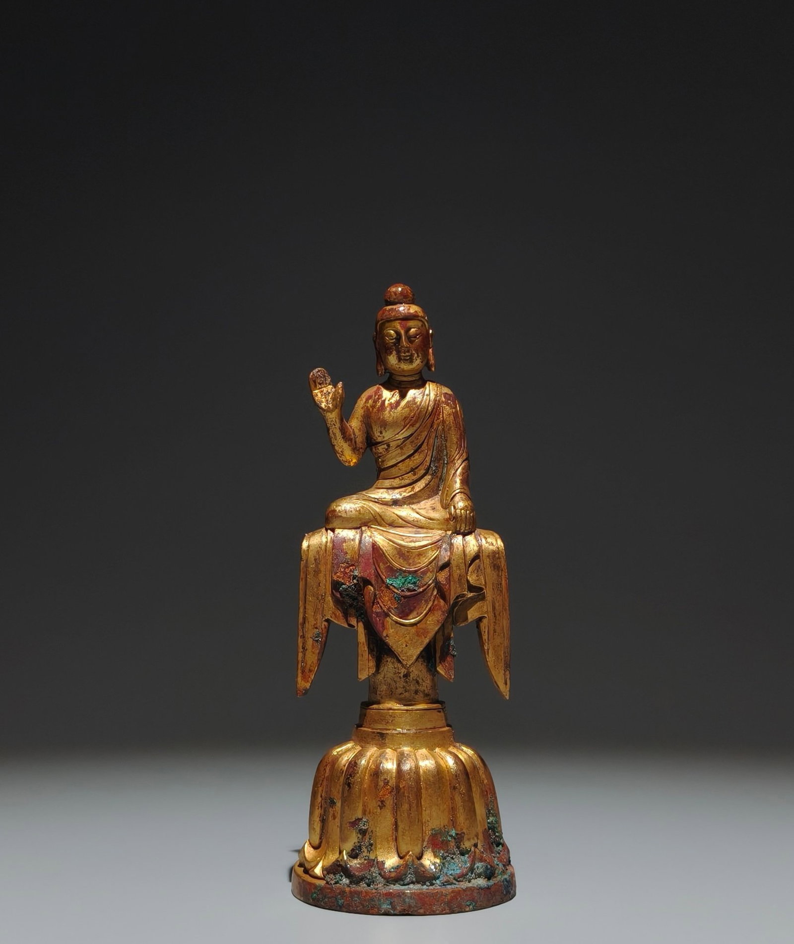 A Solemn Gilt Bronze Buddha Statue,With Inscription: A Solemn Gilt Bronze Buddha Statue,With Inscription,Tang Dynasty,China,Size:7.1inx2.6in 铜鎏金佛像,带铭文,中国唐代