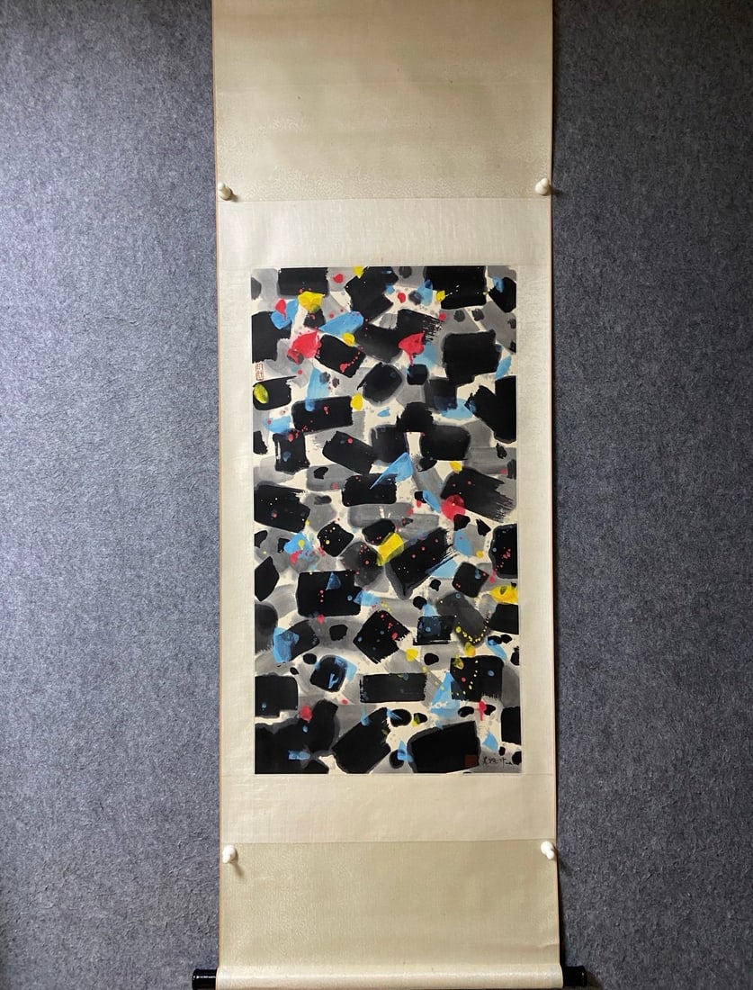 An Exquisite Chinese Vertical Scroll Ink Painting of Landscape on Paper: An Exquisite Chinese Vertical Scroll Ink Painting of Landscape on Paper,Wu Guanzhong,Size:38.6inx20.1in 一幅中国水墨山水画立轴,吴