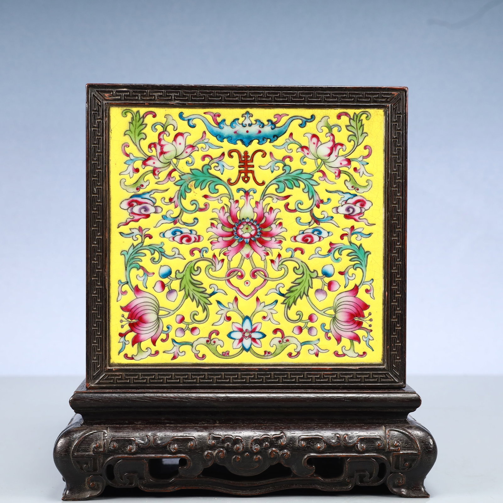 An Exquisite Zitanwood Inlaid Painted Enamel Lotus Pattern Cover Box: An Exquisite Zitanwood Inlaid Painted Enamel Lotus Pattern Cover Box,Qing Dynasty, China,Size:7.9inx8.9in,Weight:2050g 紫檀木镶画珐琅缠枝莲&