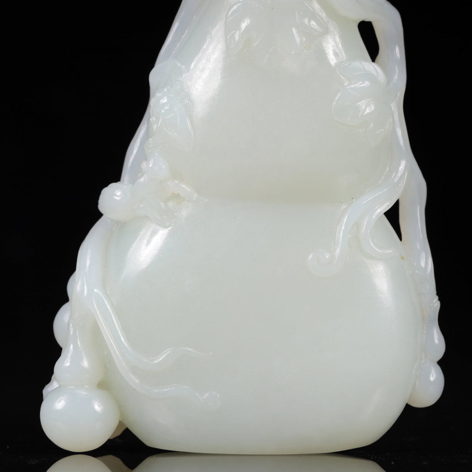 An Exquisite White Jade Gourd Pattern Snuff Bottle - 3