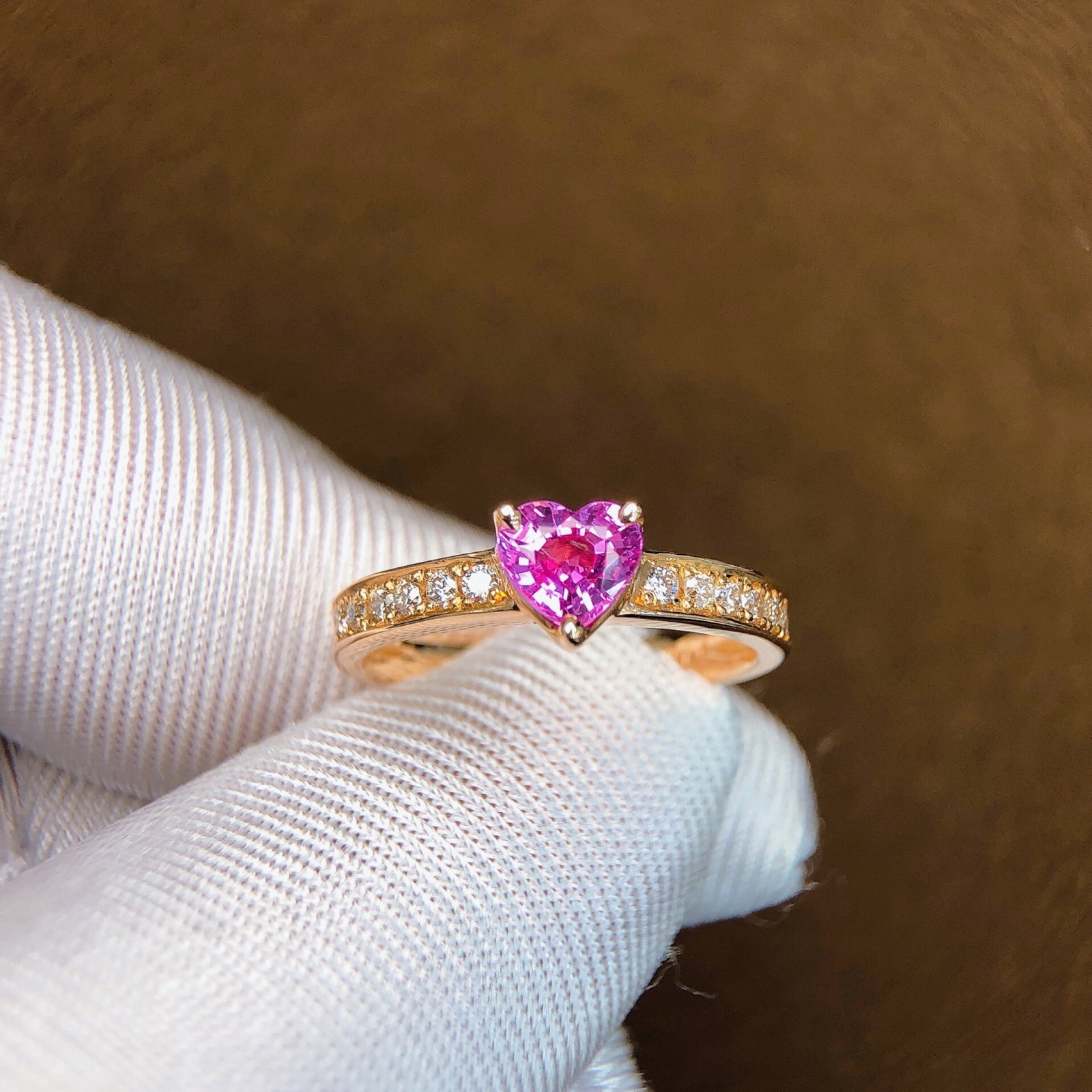 0.59Ctw Sterling Silver-Gold Plated Inlaid Natural Sapphire Ring: 0.59Ctw Sterling Silver-Gold Plated Inlaid Natural Sapphire Ring,Size:5.2mmx5.2mm 0.59Ctw纯银镀金嵌天然蓝宝石戒指