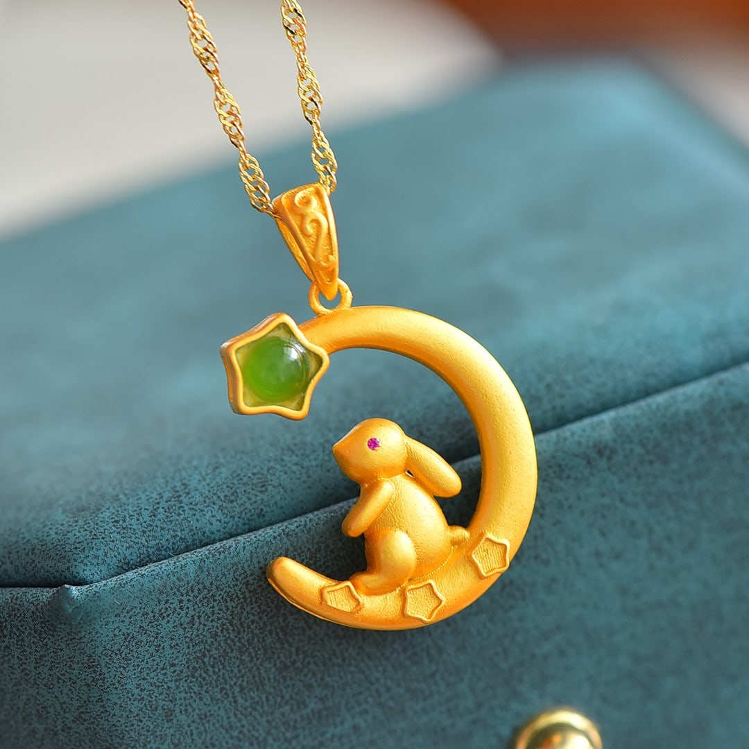 An Exquisite Sterling Silver-Gold Plated Inlaid Jasper Rabbit Necklace: An Exquisite Sterling Silver-Gold Plated Inlaid Jasper Rabbit Necklace,Size:4mmx4mm 纯银镀金镶碧玉兔子项链