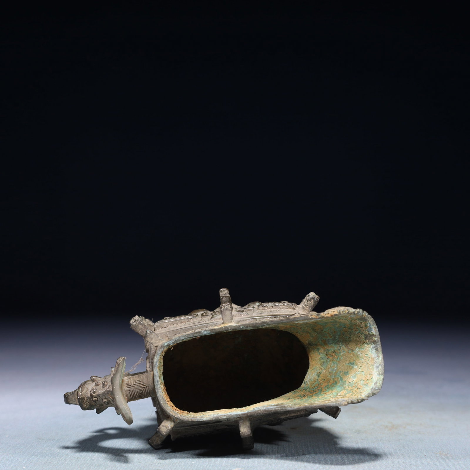 A Rare Bronze Beast-Face Pattern Wine vessel - 9