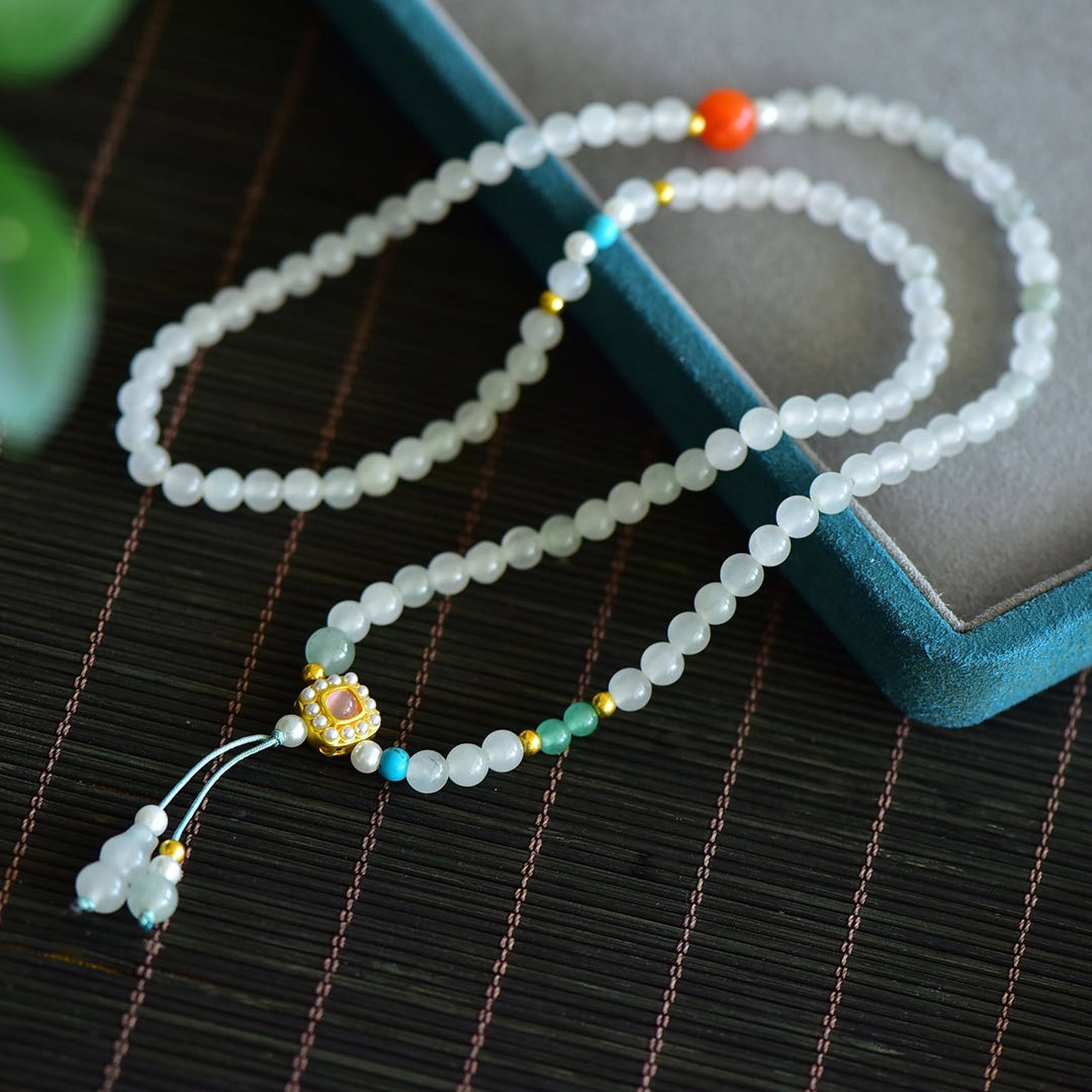An Exquisite White Jade Bracelets - 5