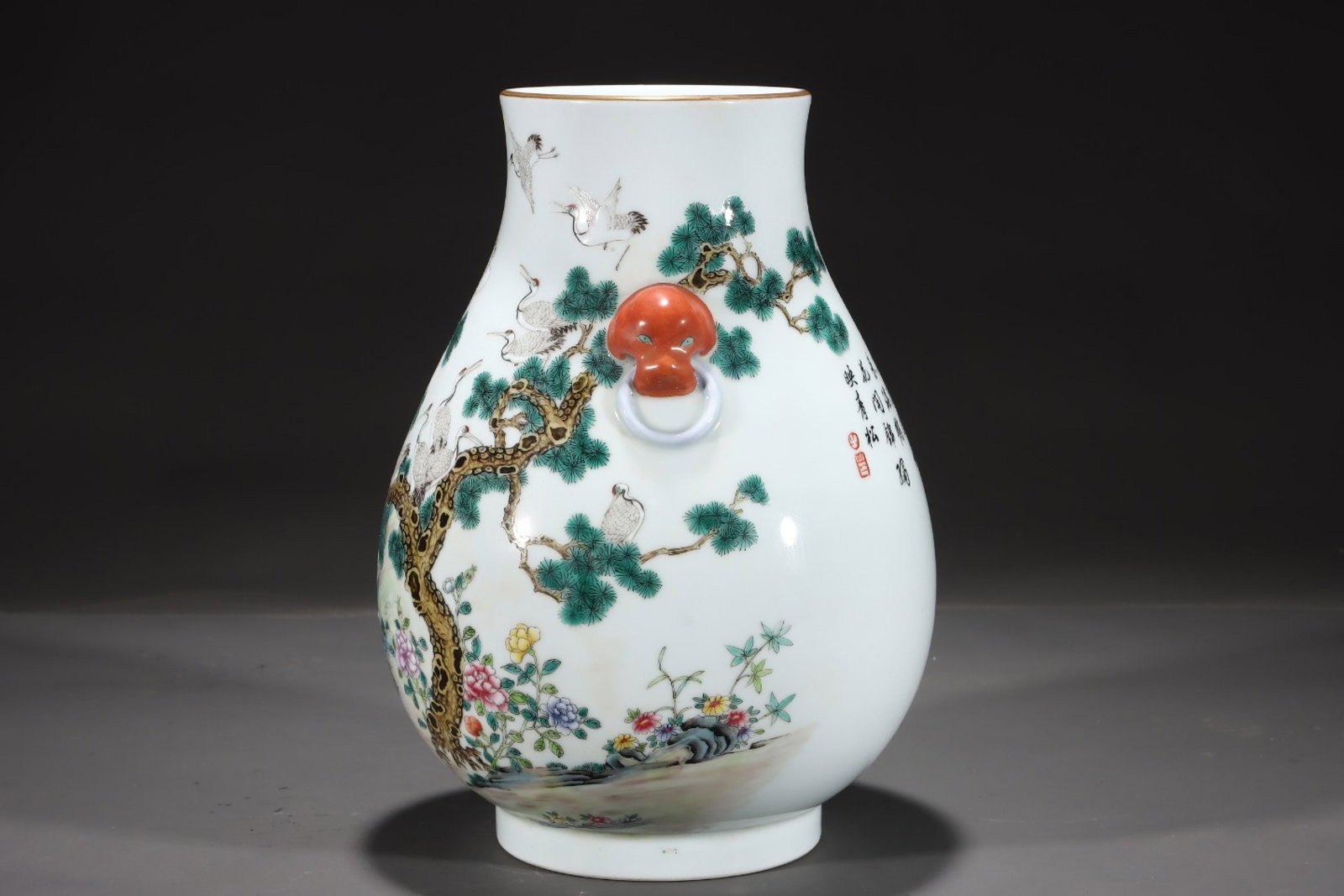 An Exquisite Famille-Rose Crane Pattern with poem Painted Gold Double-Ears Vase,With Vertical Scroll: An Exquisite Famille-Rose Crane Pattern with poem Painted Gold Double-Ears Vase,With Vertical Scroll Painting on Silk,Qing Dynasty,China,with Qianlong Six-character Mark,Size:11inx7.9in,Without frame 