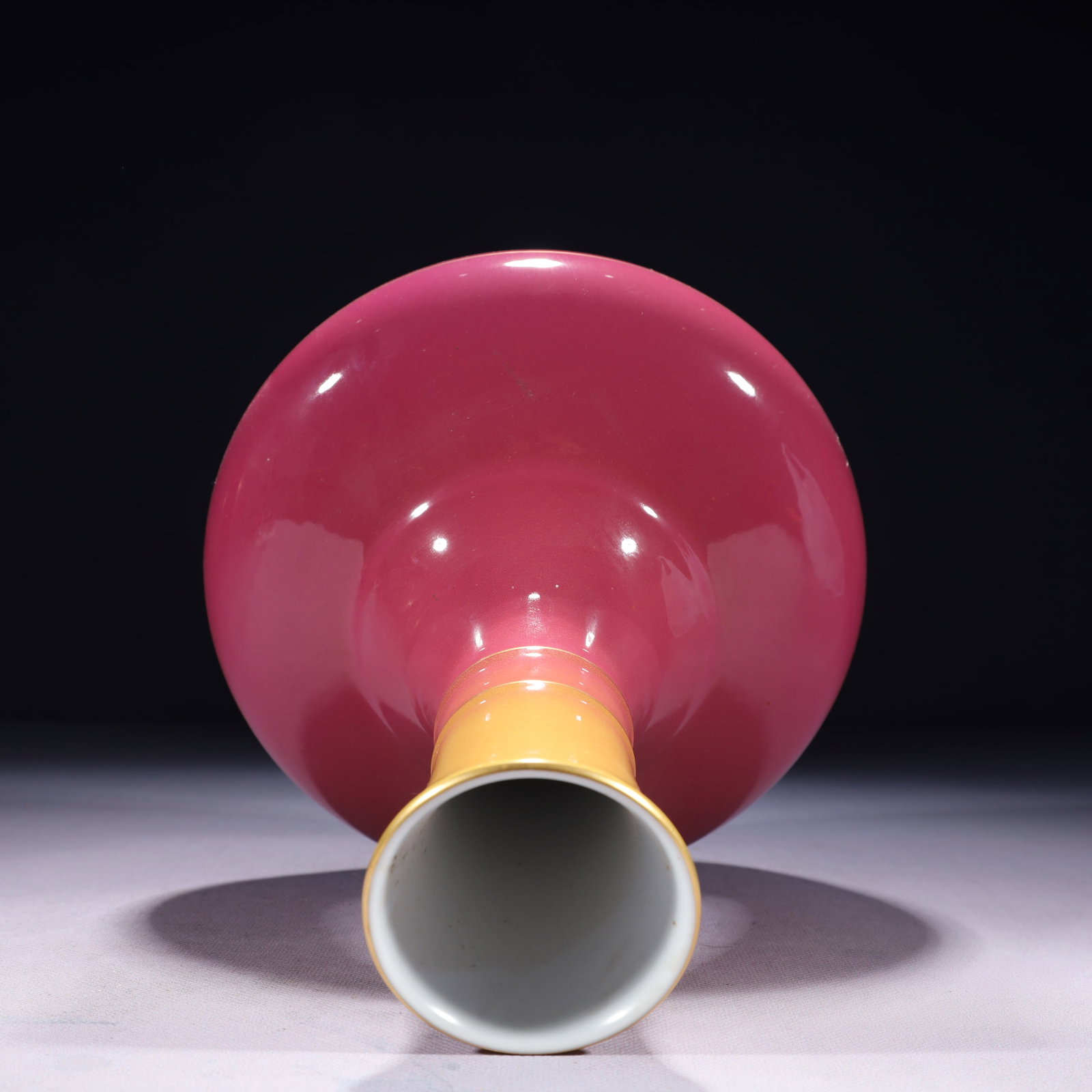 An Exquisite Ruby Red-Glazed Vase - 8