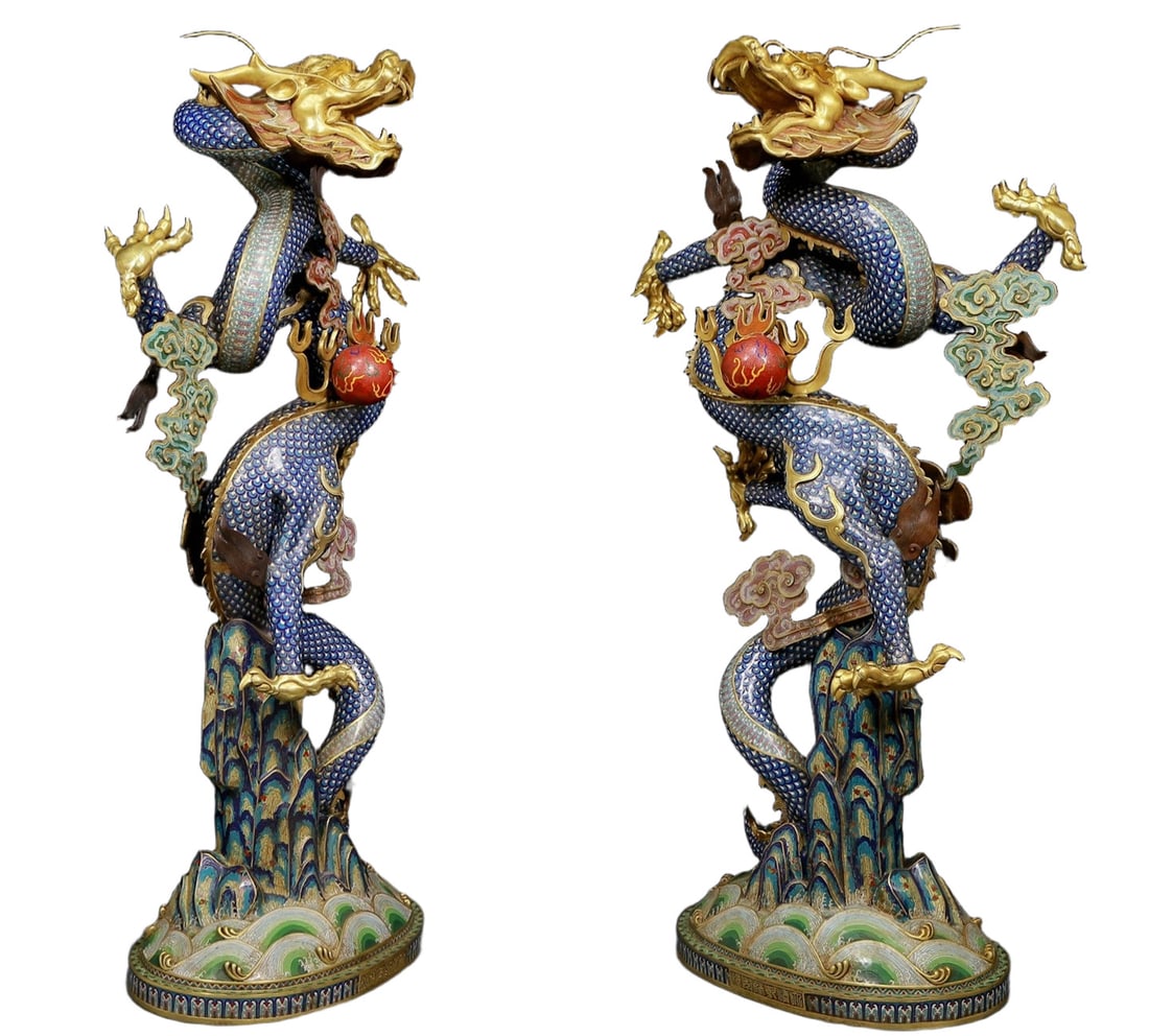 A Pair of Huge Cloisonne Dragon Ornament,: A Pair of Huge Cloisonne Dragon Ornament, Qing Dynasty, China.Size:25.6inx14.2inx47.2in Weight:118kg