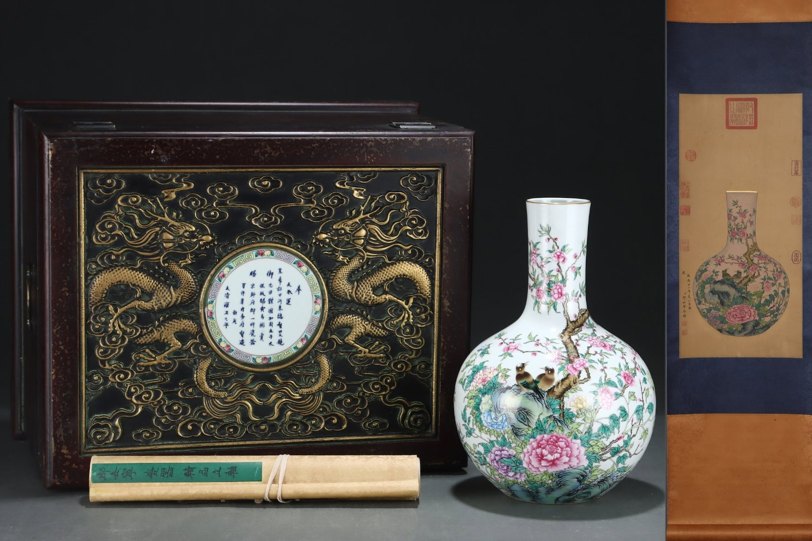 An Exquisite Famille-Rose Flower and Bird Pattern with poem Painted Gold Vase,With Vertical Scroll: An Exquisite Famille-Rose Flower and Bird Pattern with poem Painted Gold Vase,With Vertical Scroll Painting on Silk,Qing Dynasty,China,with Yongzheng Six-character Mark,Size:13.3inx9.1in,Without frame