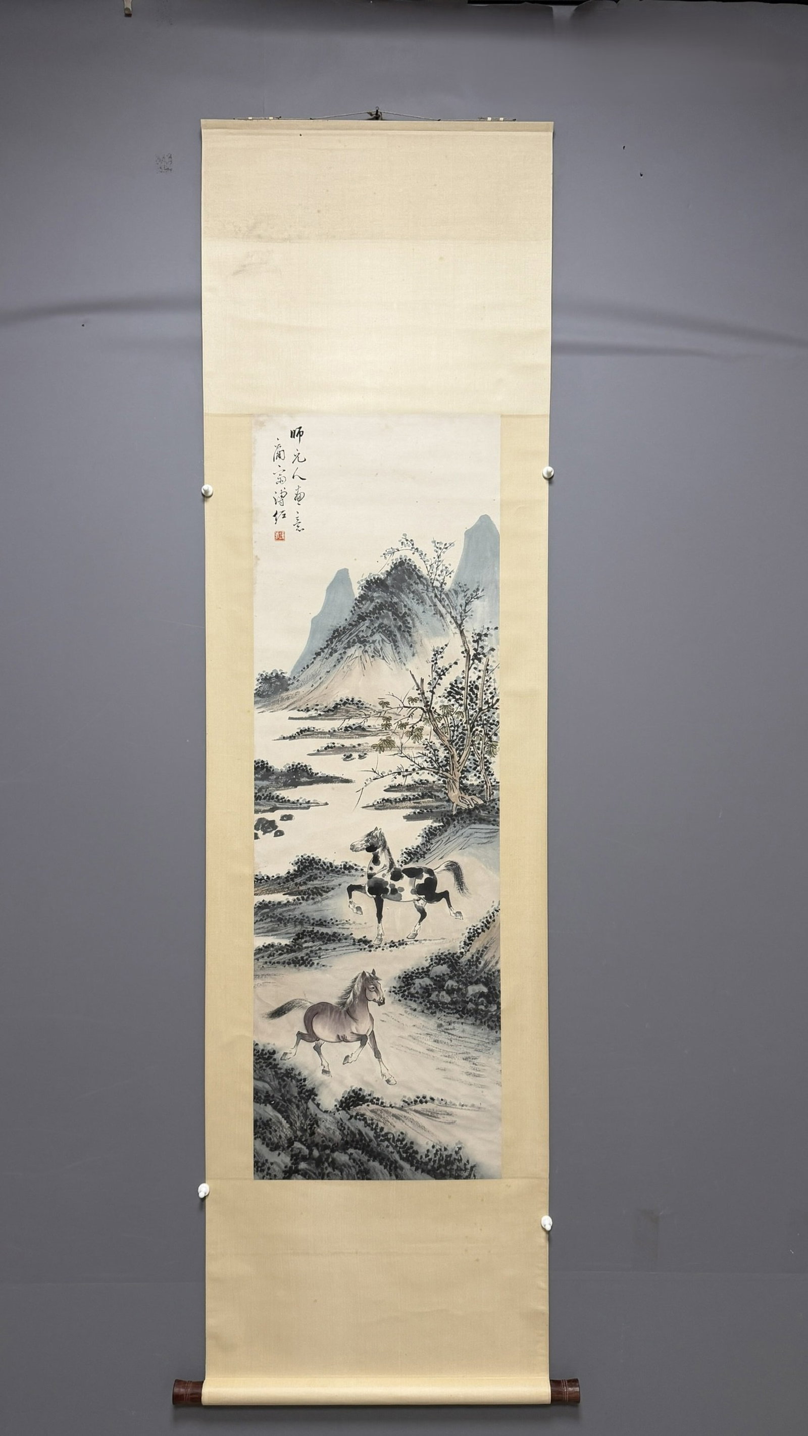A Chinese Vertical Scroll Ink Painting of Horse on Paper: A Chinese Vertical Scroll Ink Painting of Horse on Paper,Pu Zuo,Size:52inx16.5in 一幅中国水墨骏马画立轴,溥佐
