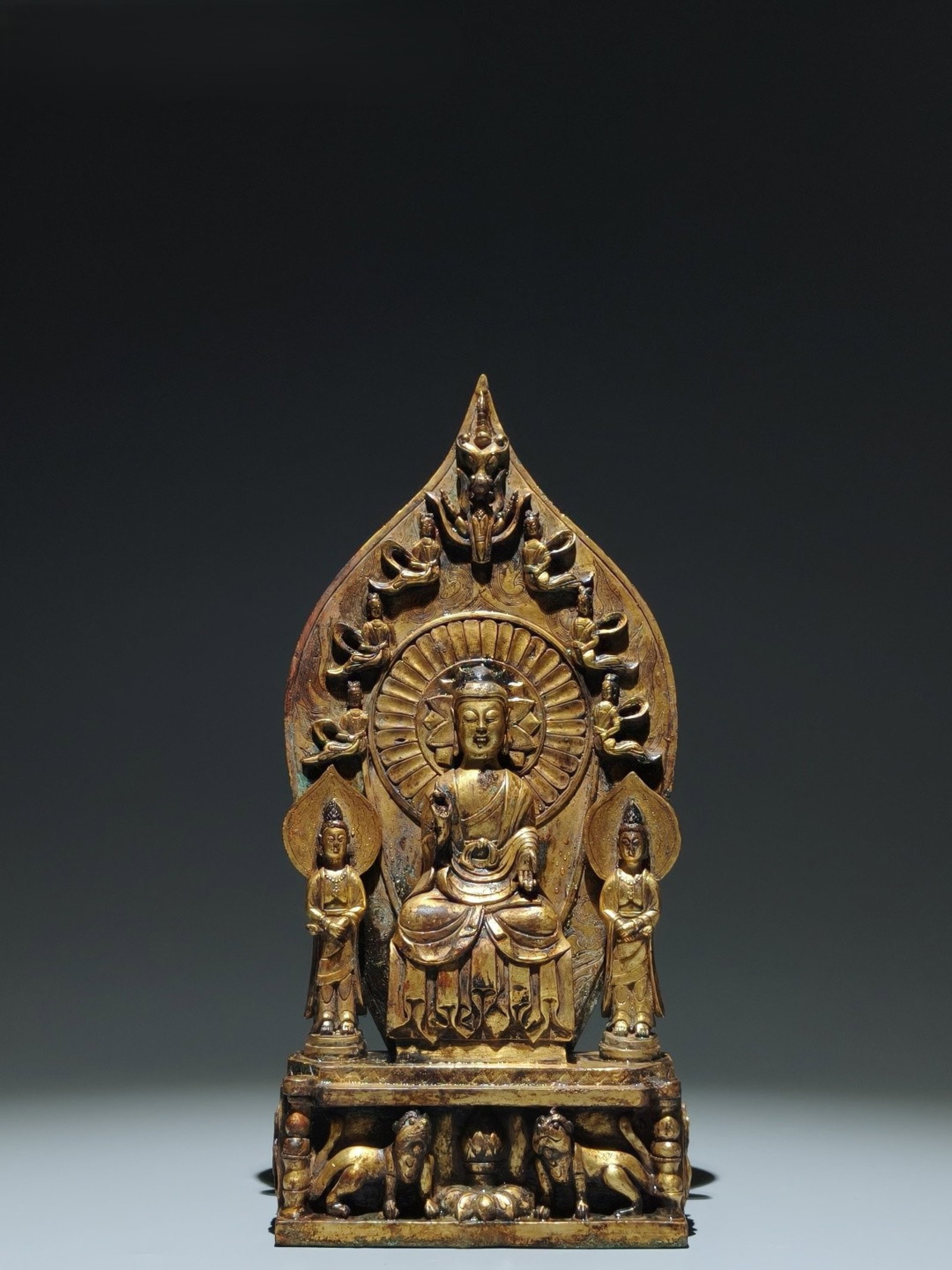 A Solemn Gilt Bronze Statue of Sakyamuni,With Inscription: A Solemn Gilt Bronze Statue of Sakyamuni,With Inscription,The Northern and Southern Dynasties,China,Size:11.4inx5.3inx2in