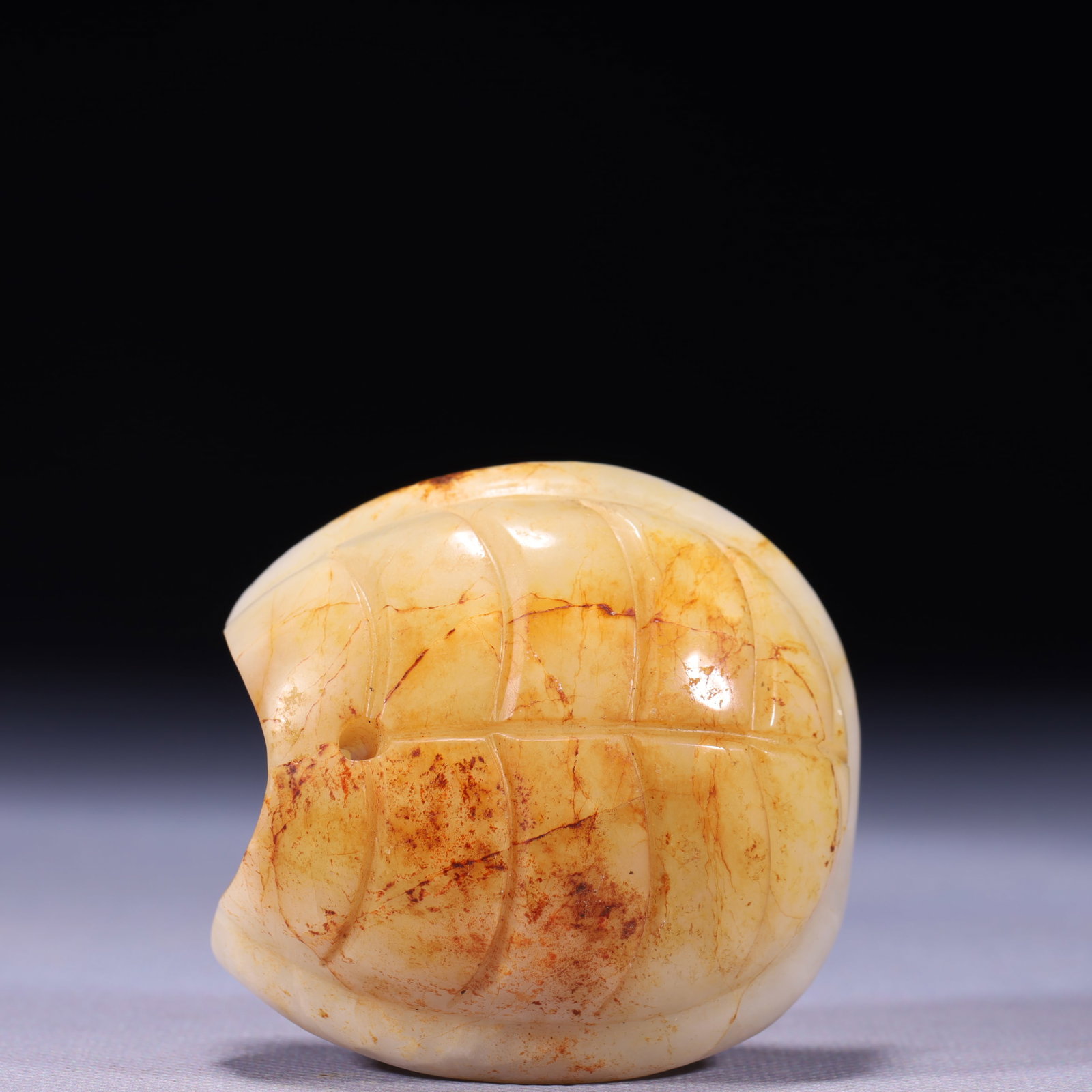 An Exquisite White Jade Turtle Shell Ornament - 10