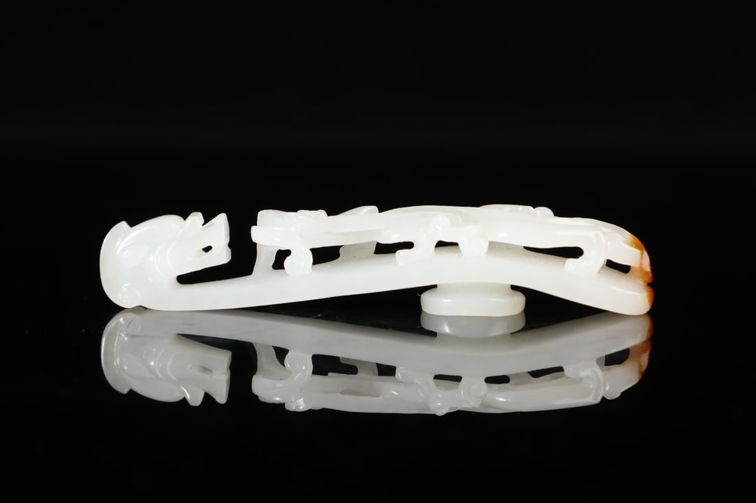 An Exquisite White Jade Dragon Pattern Hook - 3