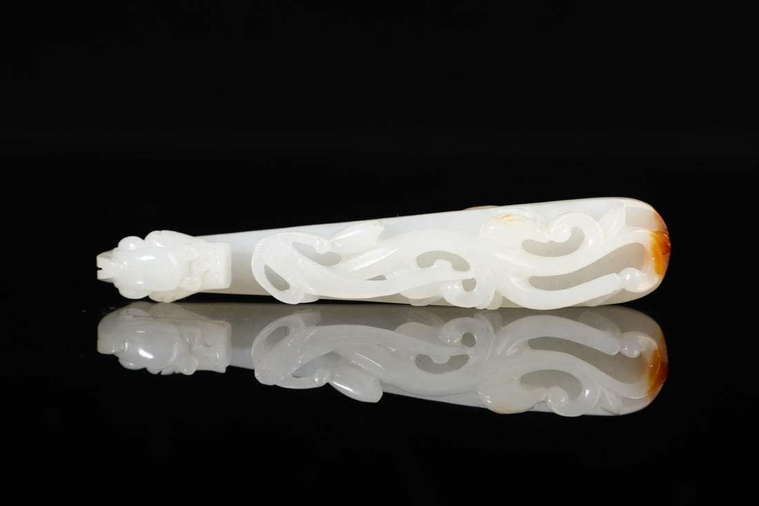 An Exquisite White Jade Dragon Pattern Hook - 4