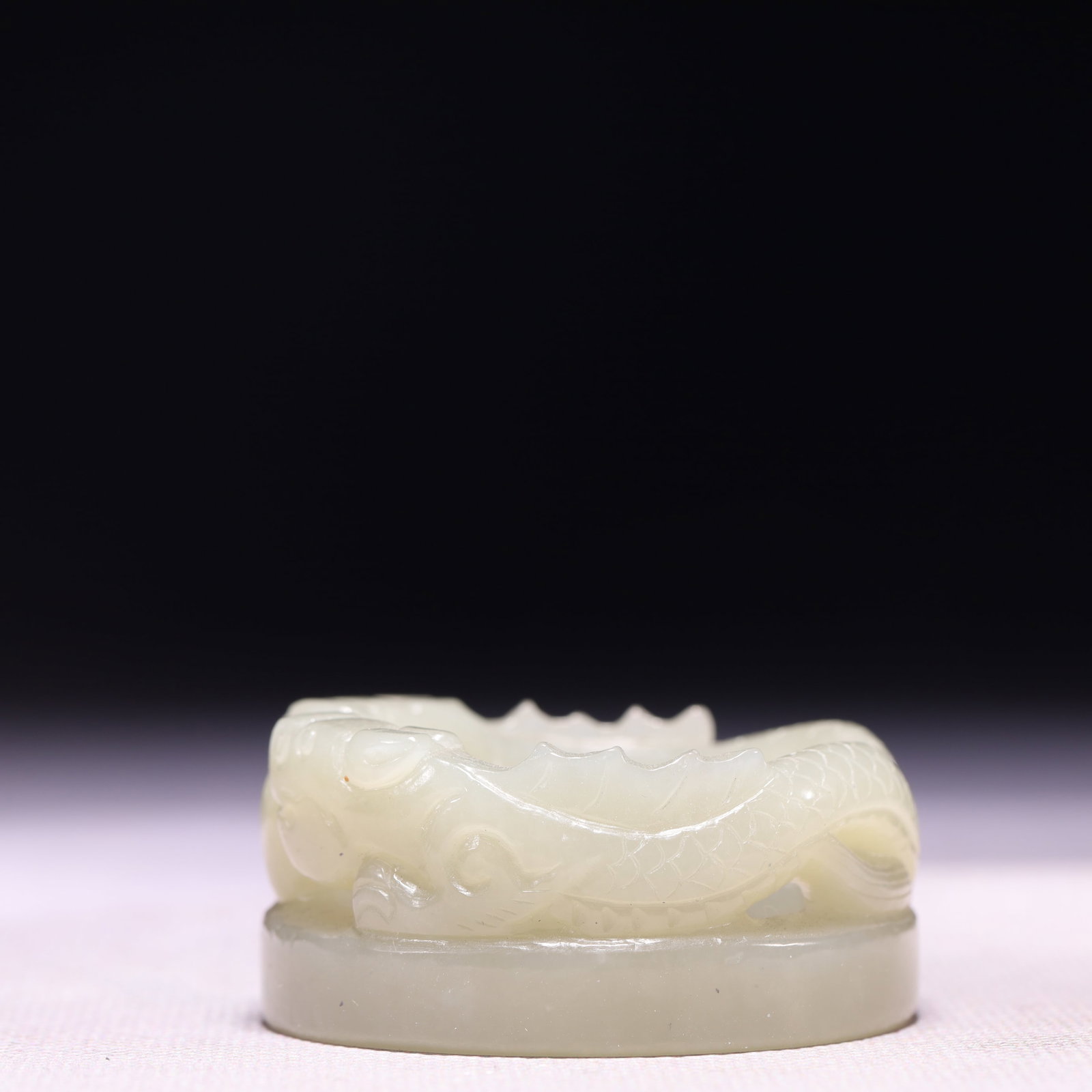 A Rare Green Jade Beast Pattern Ornament - 2