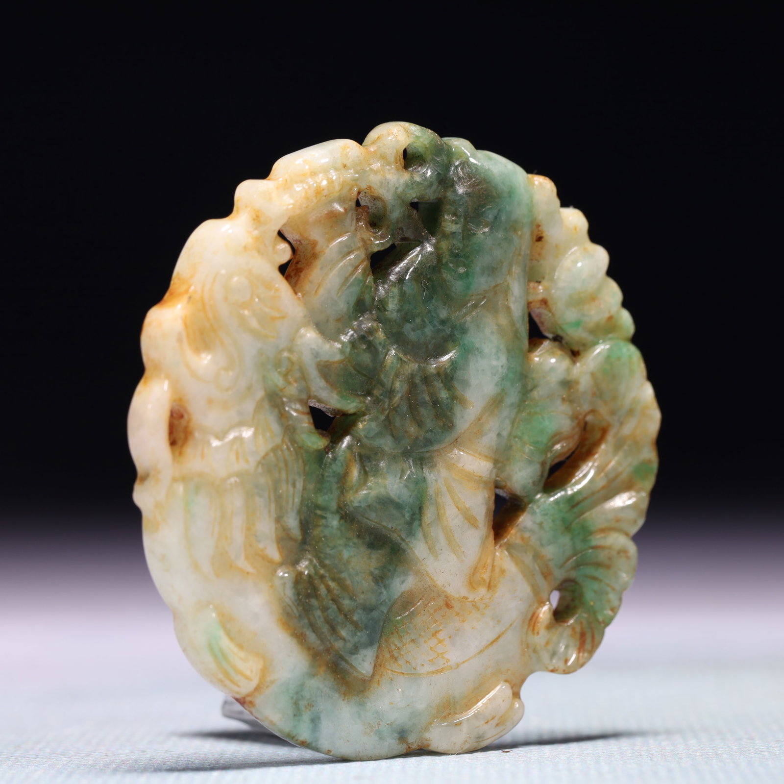 An Exquisite Jadeite Figure Pattern Pendant - 3
