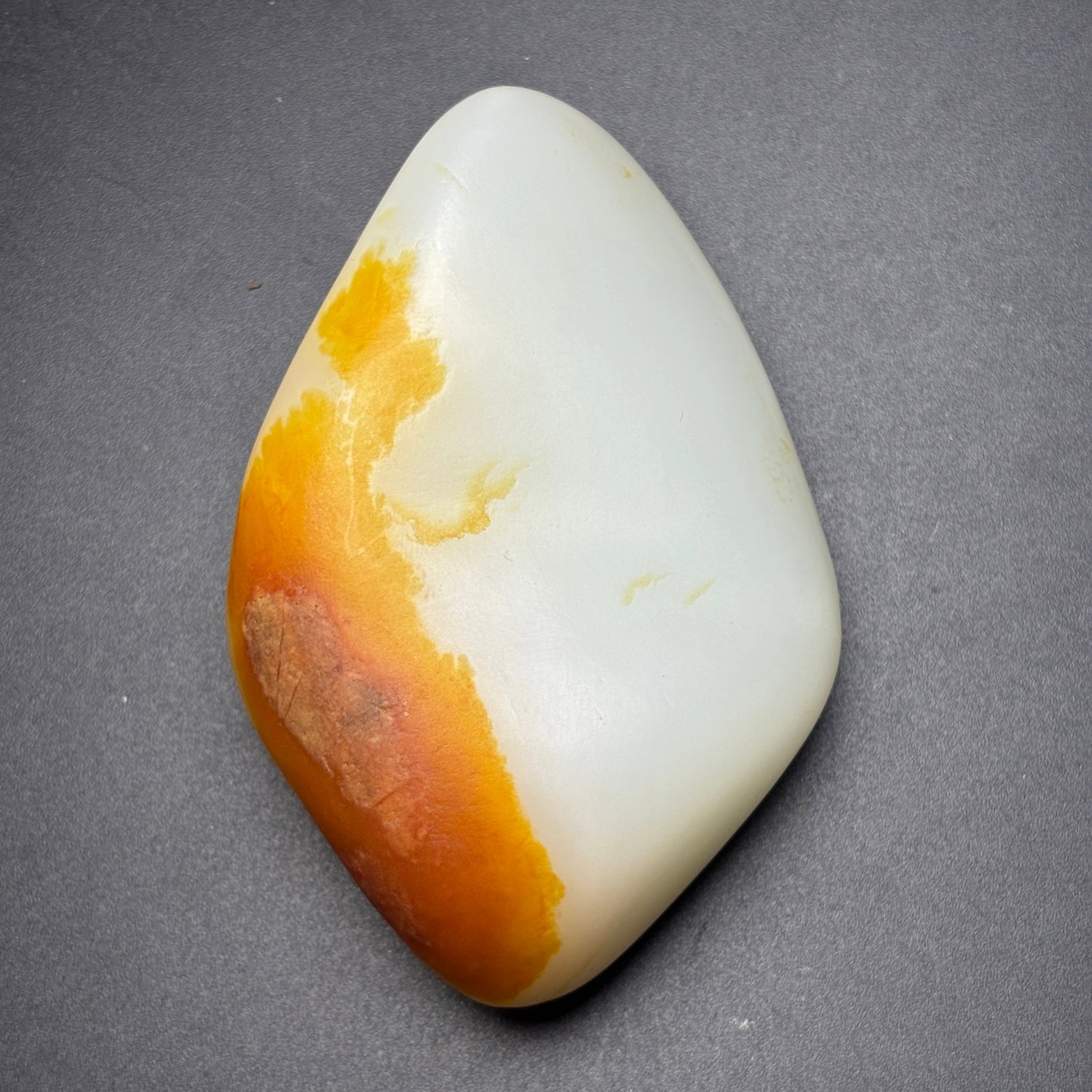 An Exquisite White Jade Hand Piece