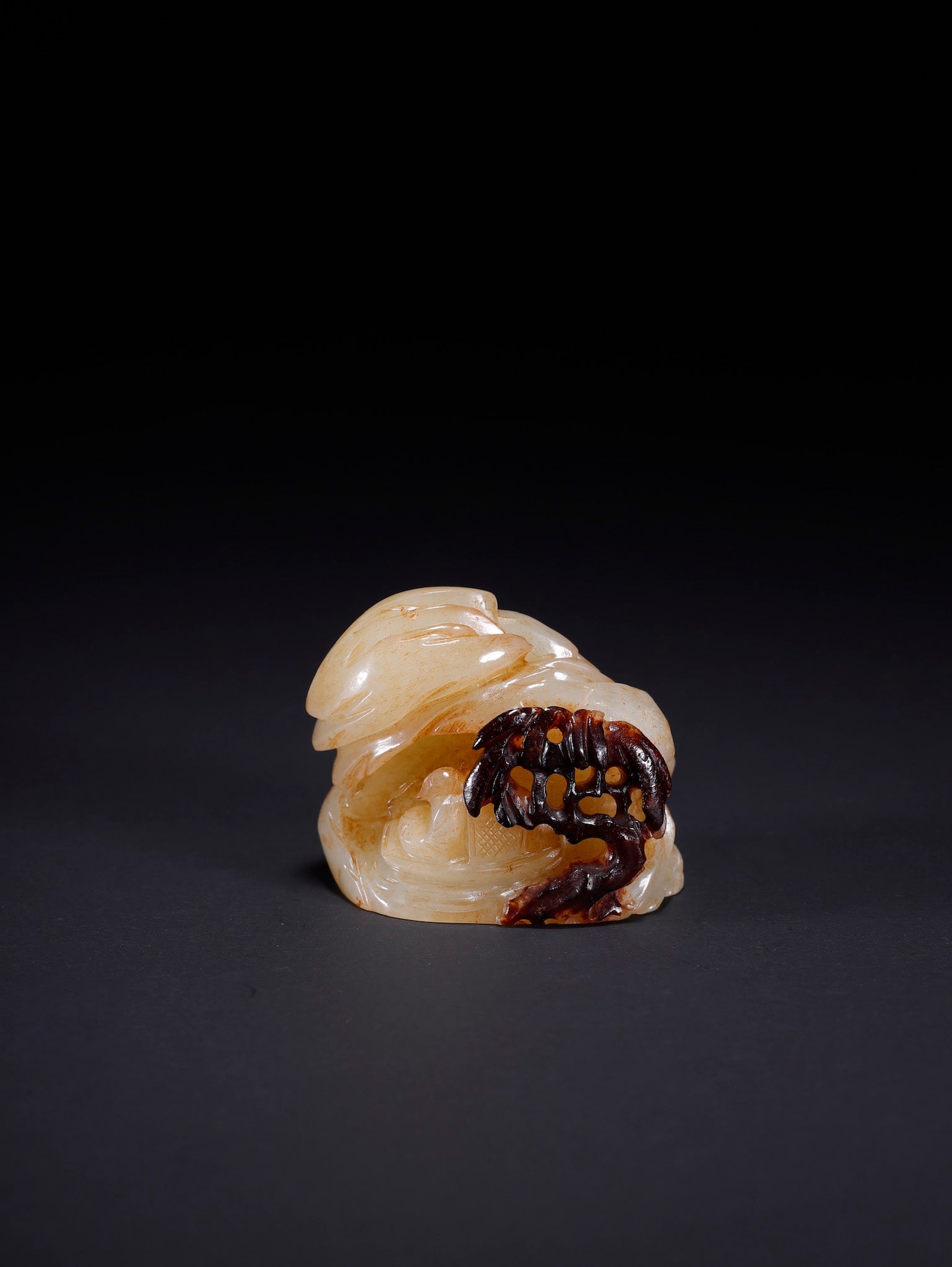 An Exquisite White Jade Rockery Ornament: An Exquisite White Jade Rockery Ornament,Qing Dynasty,China,Size:1.5inx1.1inx1.3in,Weight:46.8g