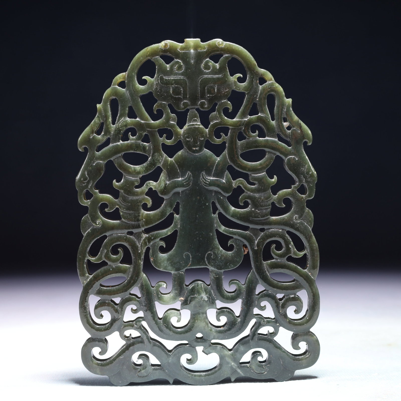 An Exquisite Jasper Figure Pattern Pendant - 5