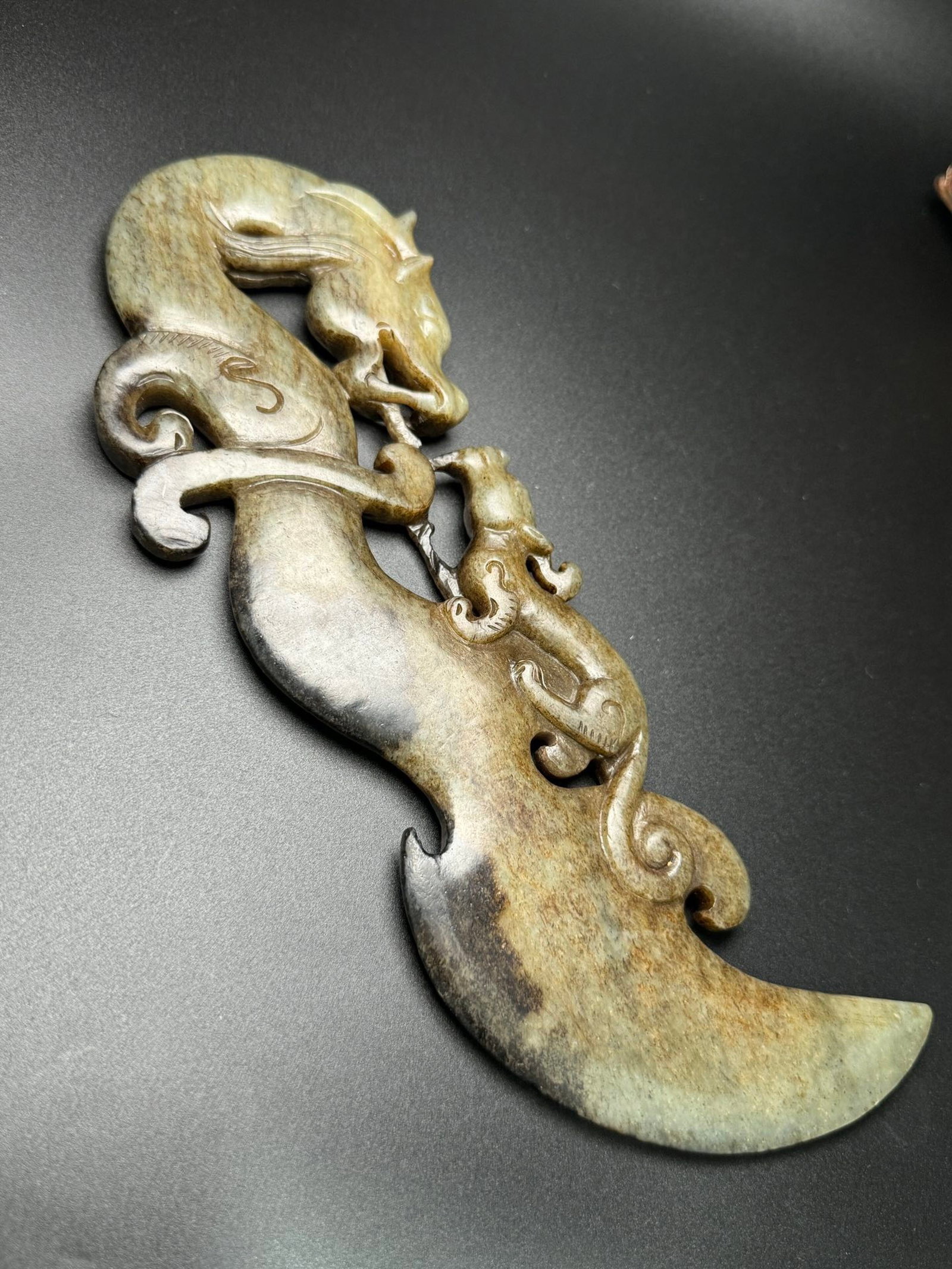 An Exquisite Archaic Jade Dragon Pattern Sword - 5