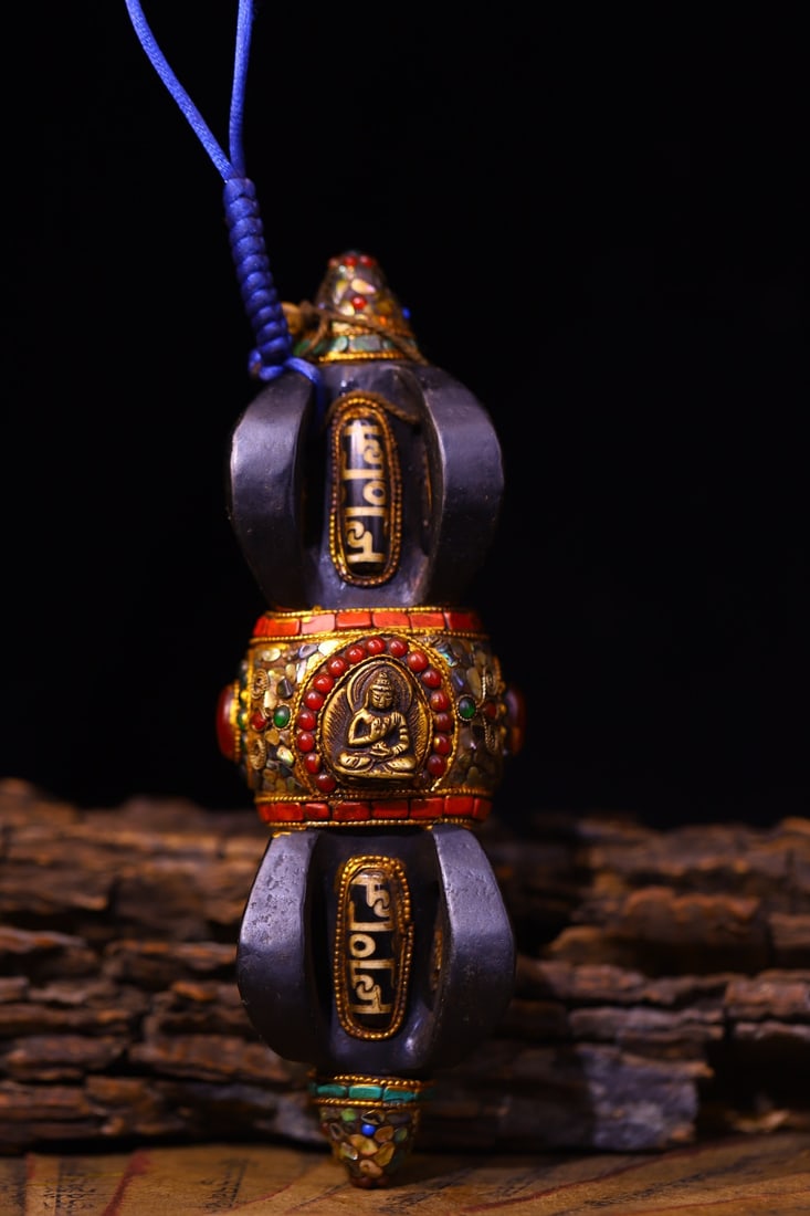 An Exquisite Meteorite Inlaid Dzi Bead and Gems Vajra (1 of 9)
