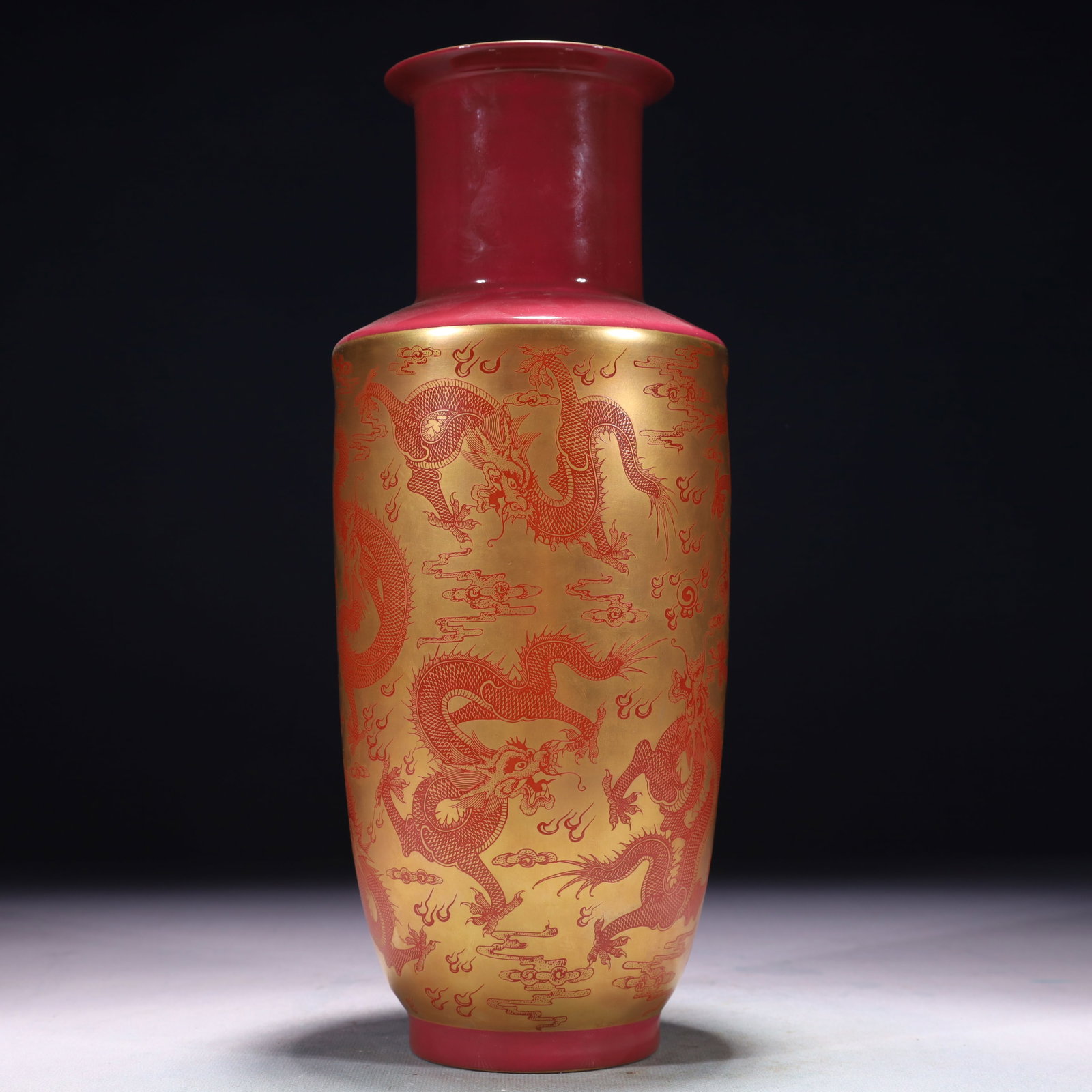 An Exquisite Ruby Red-Glazed Painted Gold Auspicious Cloud and Dragon Pattern Vase - 6