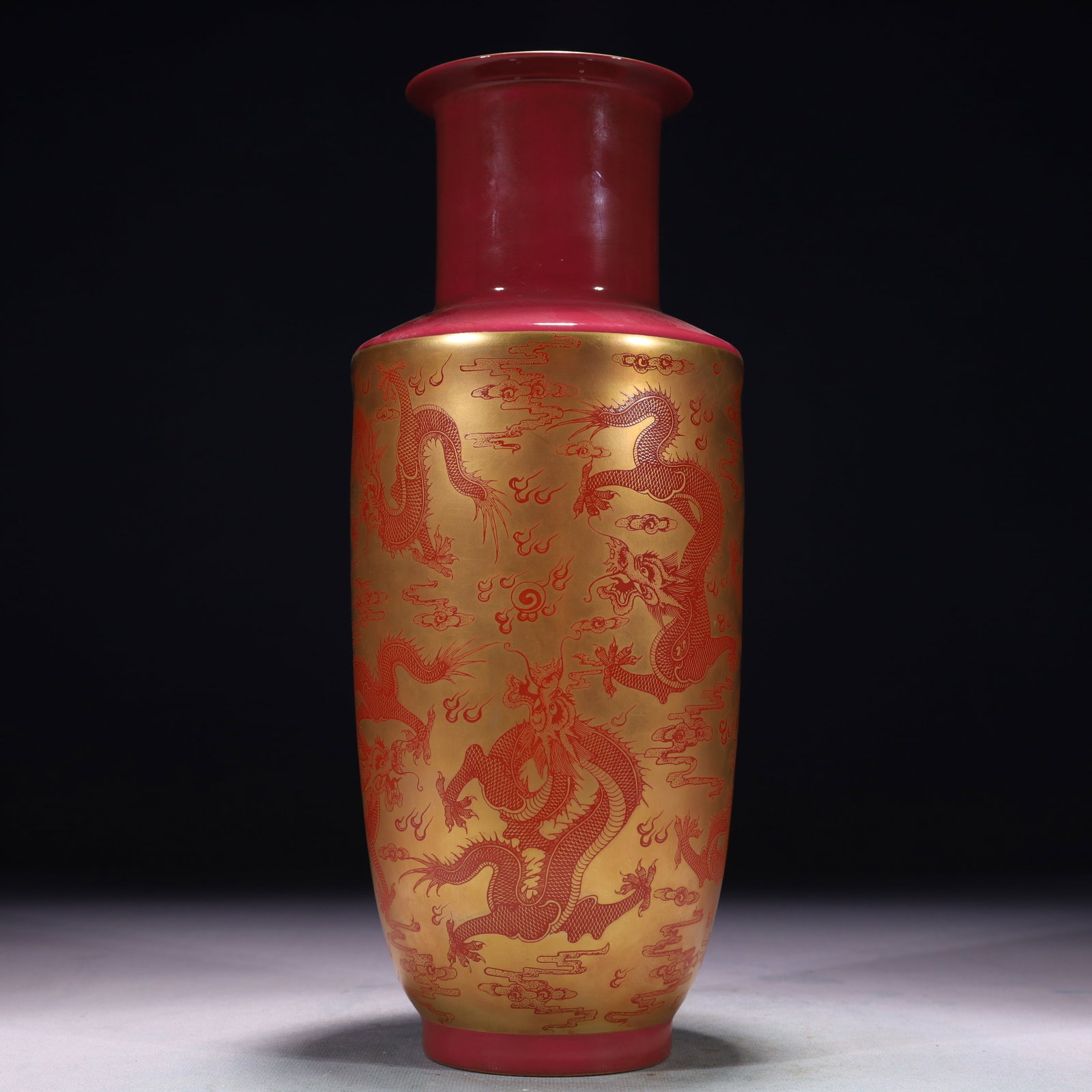 An Exquisite Ruby Red-Glazed Painted Gold Auspicious Cloud and Dragon Pattern Vase - 7