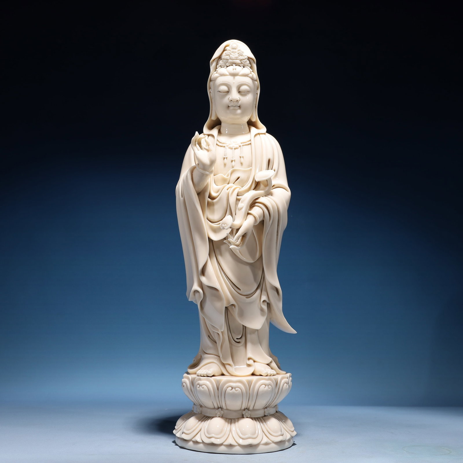 A Solemn Blance-De-Chine Statue of Avalokitesvara: A Solemn Blance-De-Chine Statue of Avalokitesvara Blance-De-Chine Statue of Avalokitesvara,Ming Dynasty,China,He Chaozong Mark,Size:6.3inx6.7inx20.9in,Weight:4850g