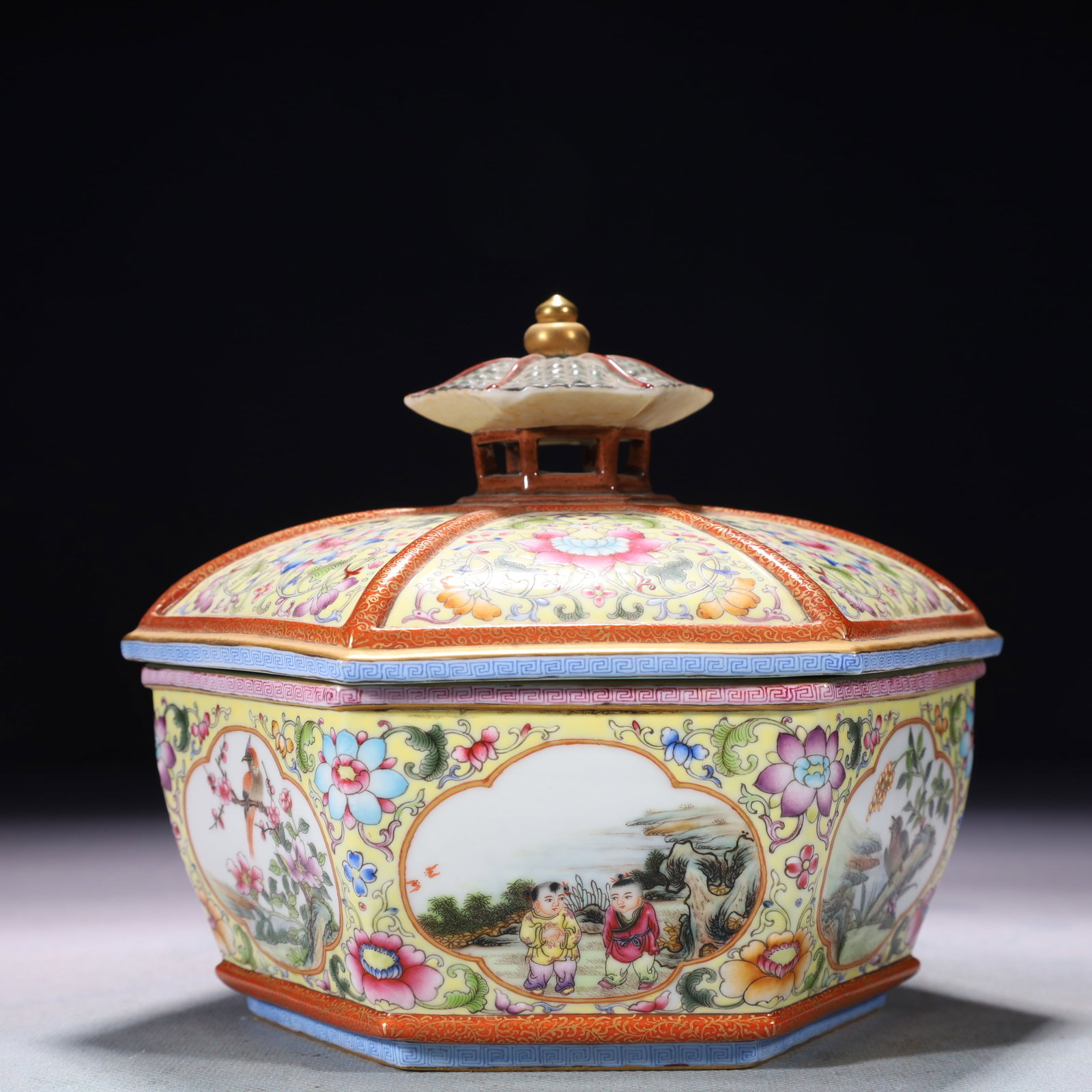 An Exquisite Yellow Ground Famille-Rose Painted Gold Lotus and Figure Pattern Jar with Cover (1 of 8)