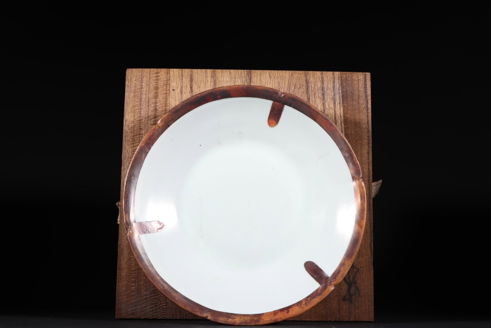 An Exquisite Guan yao White Glazed Inlaid Bronze Plate (1 of 8)