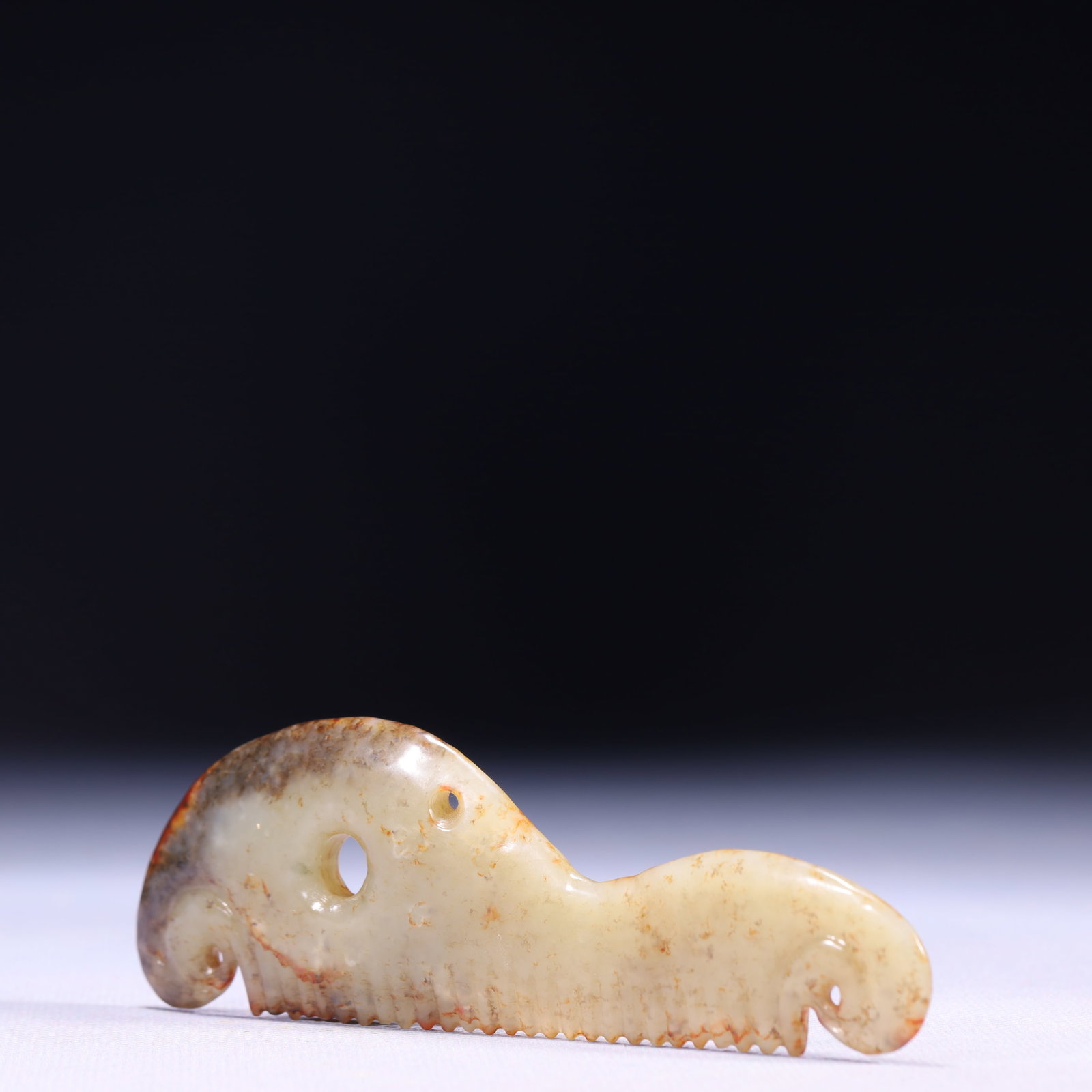 An Exquisite White Jade Comb - 9