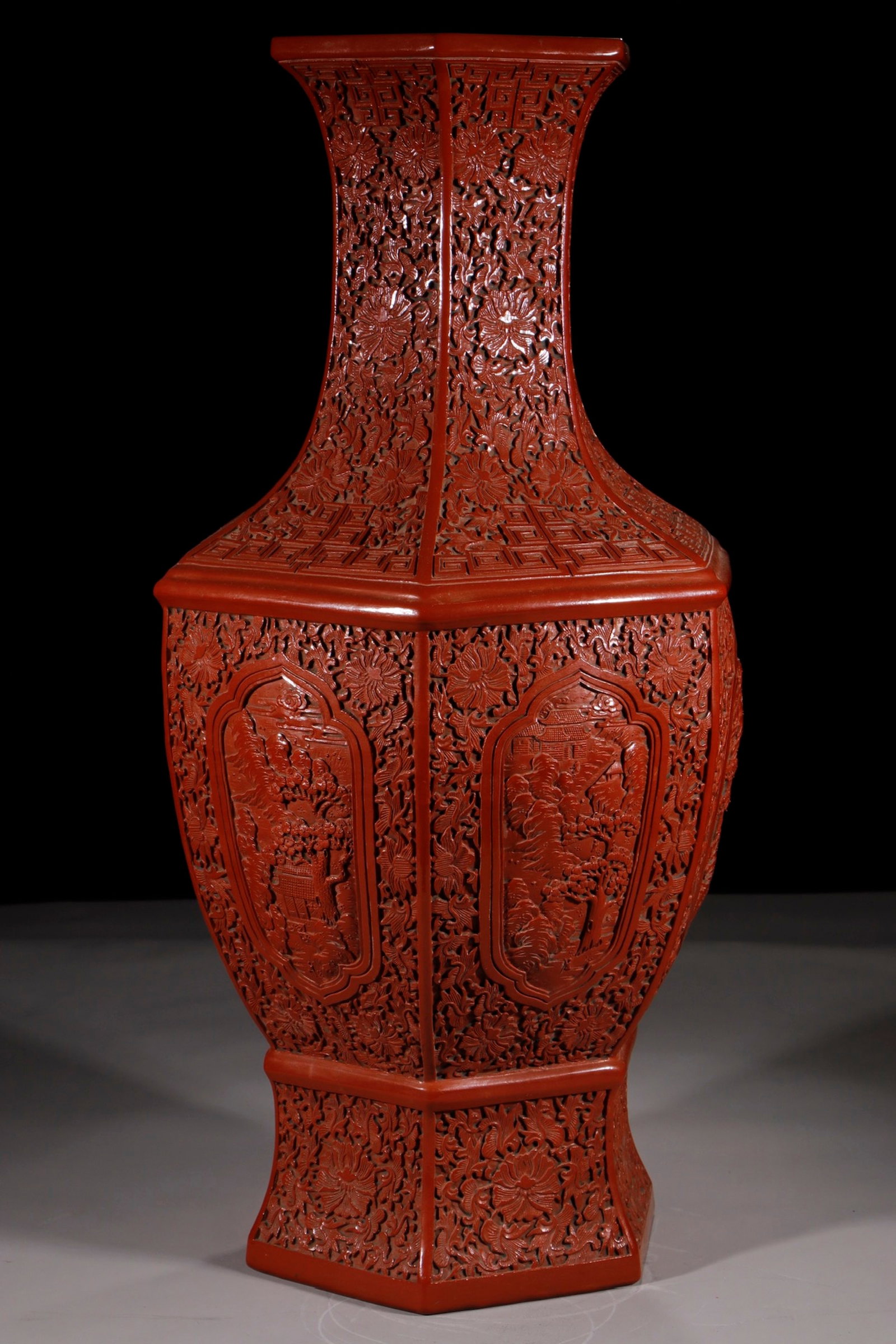 A Huge Coral Red Glazed Landscape Pattern Vase: A Huge Coral Red Glazed Landscape Pattern Vase,Qing Dynasty,China,Size:31.8in 珊瑚红山水纹瓶,中国清代