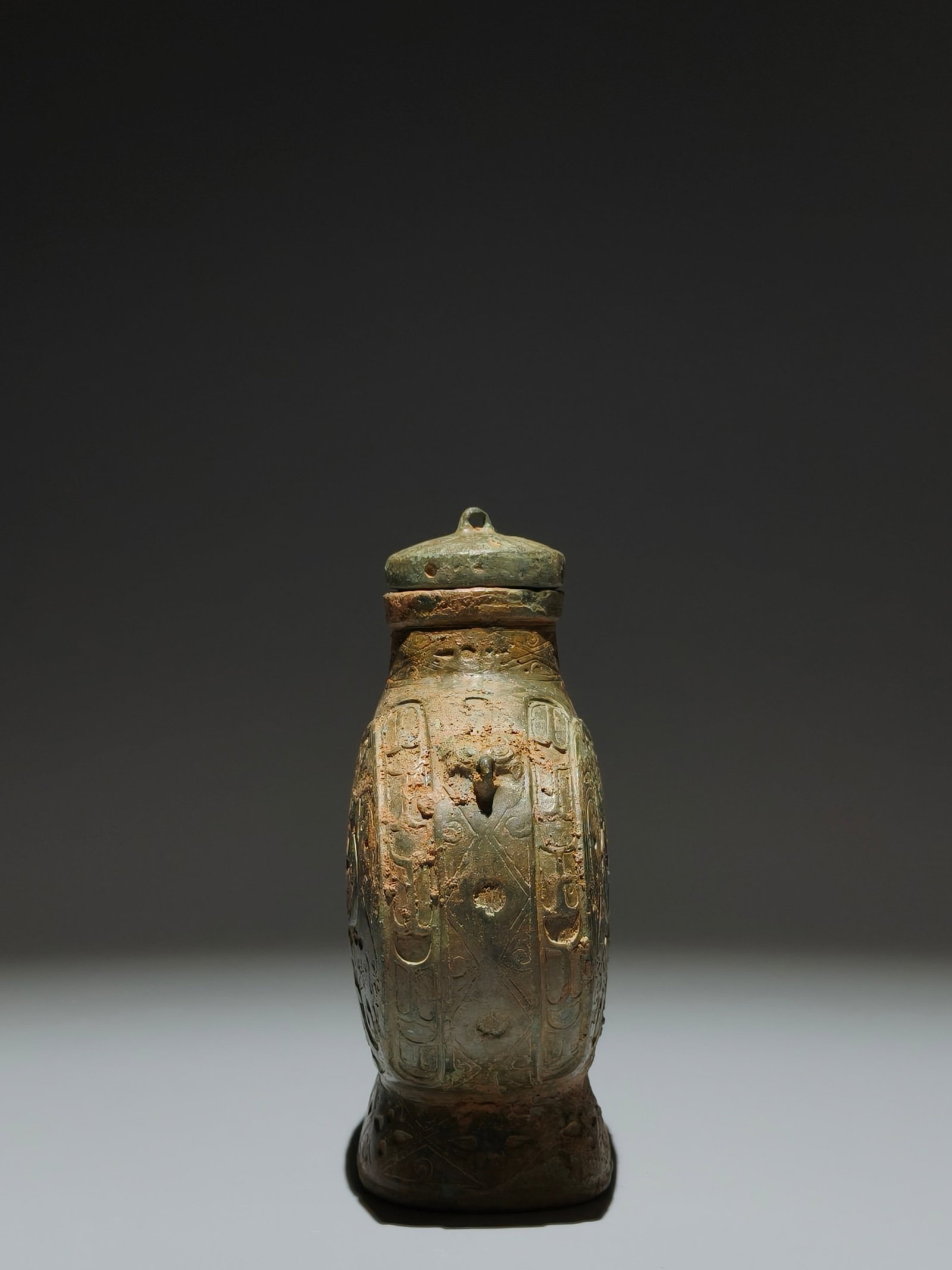 An Archaic Bronze Dragon Pattern Pot - 4