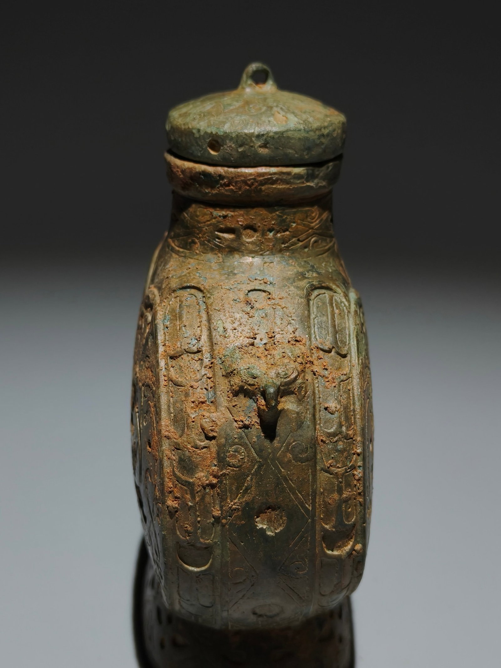 An Archaic Bronze Dragon Pattern Pot - 5