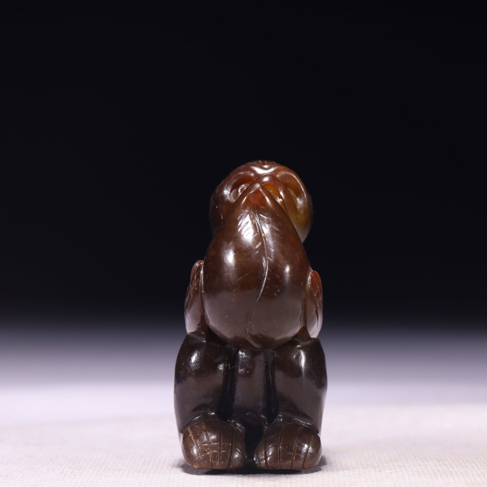 An Exquisite Archaic Jade Monkey Ornament: An Exquisite Archaic Jade Monkey Ornament,Ancient Time,China,Size:2inx1.2inx2.6in,Weight:190g ???????,??????