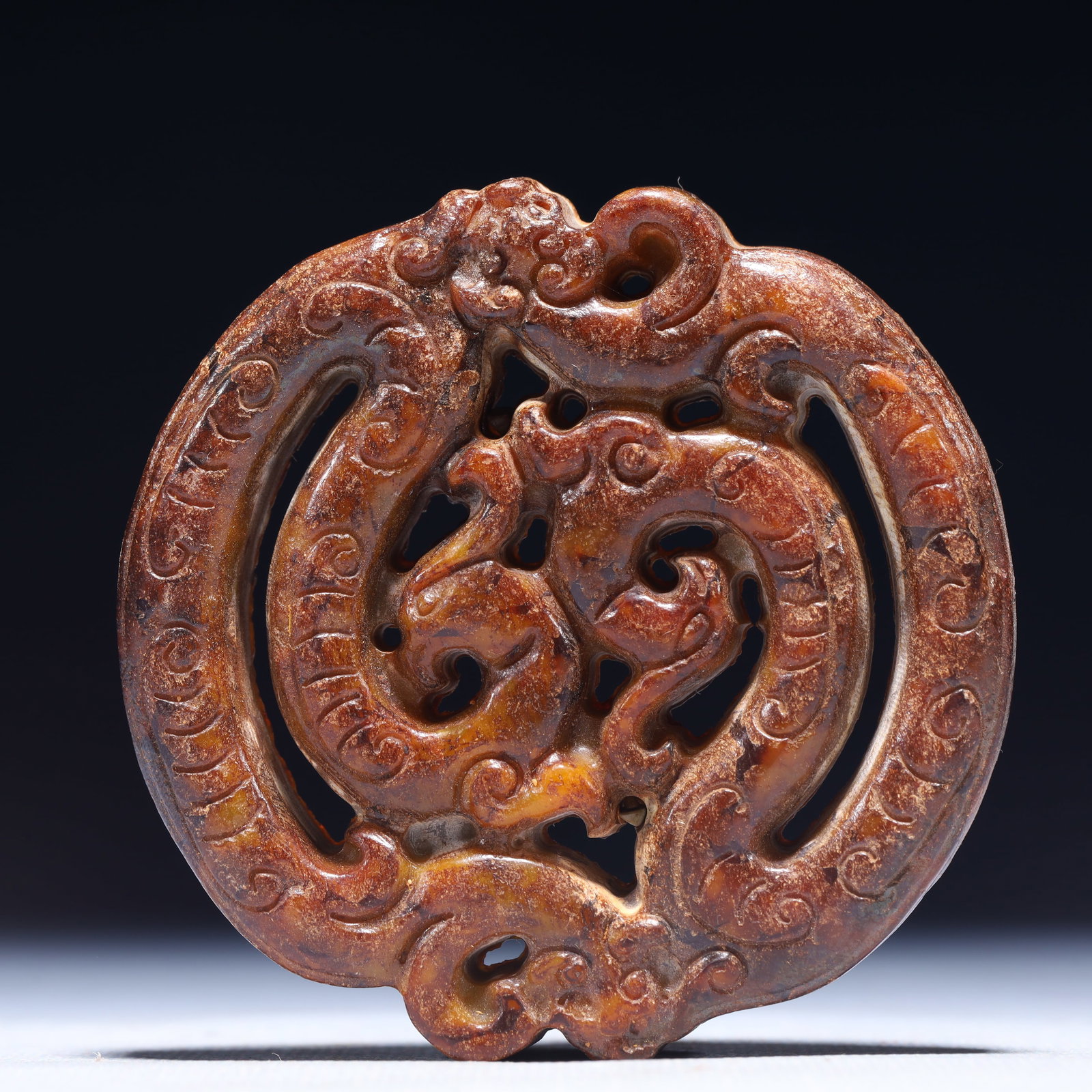 An Exquisite Archaic Jade Chi-Dragon Pattern Pendant: An Exquisite Archaic Jade Chi-Dragon Pattern Pendant,Ancient Time,China,Size:3.1inx0.4inx3in,Weight:124g 高古玉螭龙纹挂件,中国远ࡣ