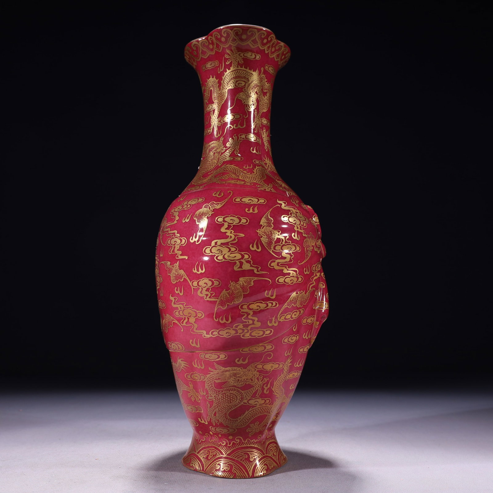 An Exquisite Ruby Red-Glazed Painted Gold Auspicious Cloud and Dragon Pattern Vase - 12