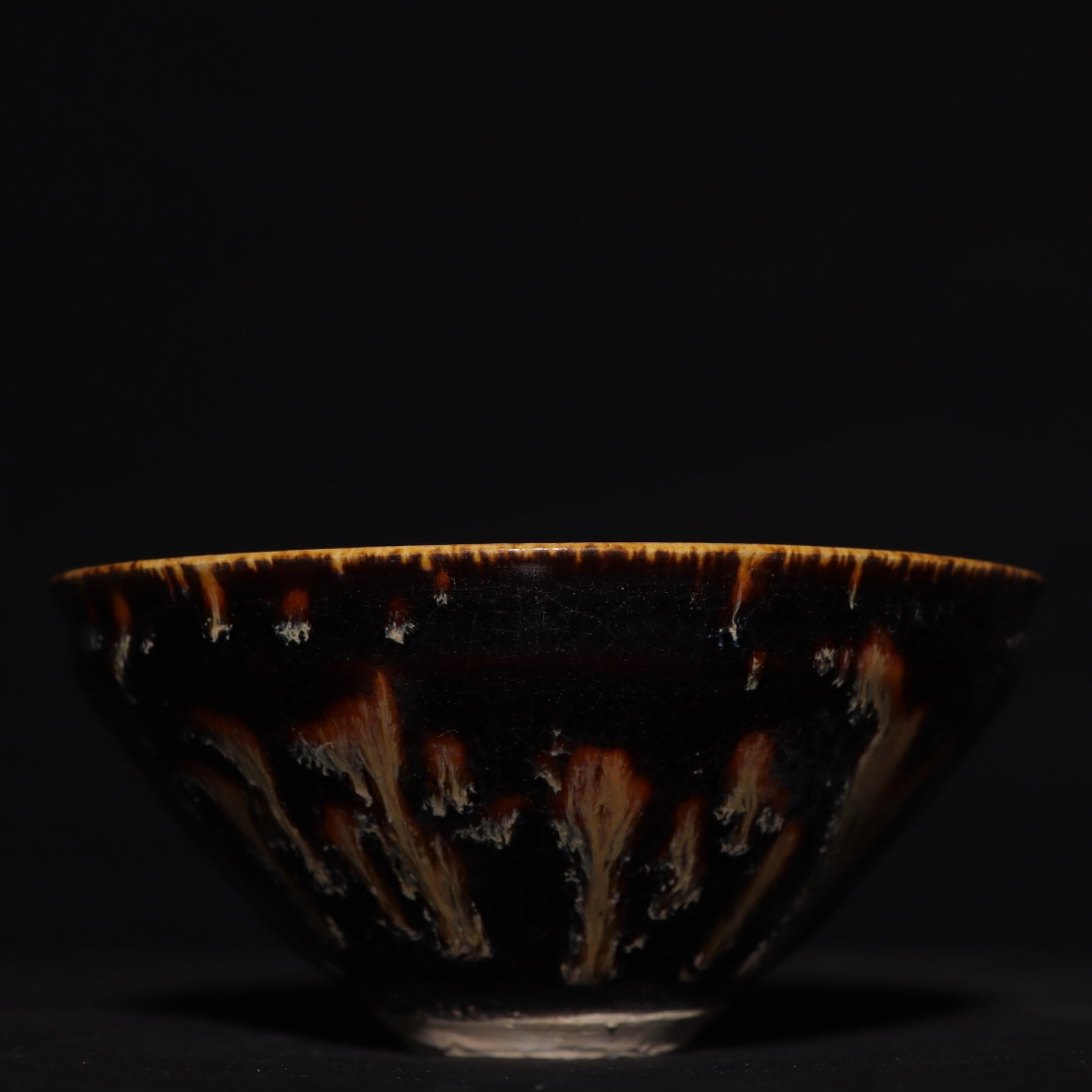 An Exquisite Jizhou yao Bowl: An Exquisite Jizhou yao Bowl,Song Dynasty,China,Size:2.5inx5.2in 吉州窑碗,中国宋代