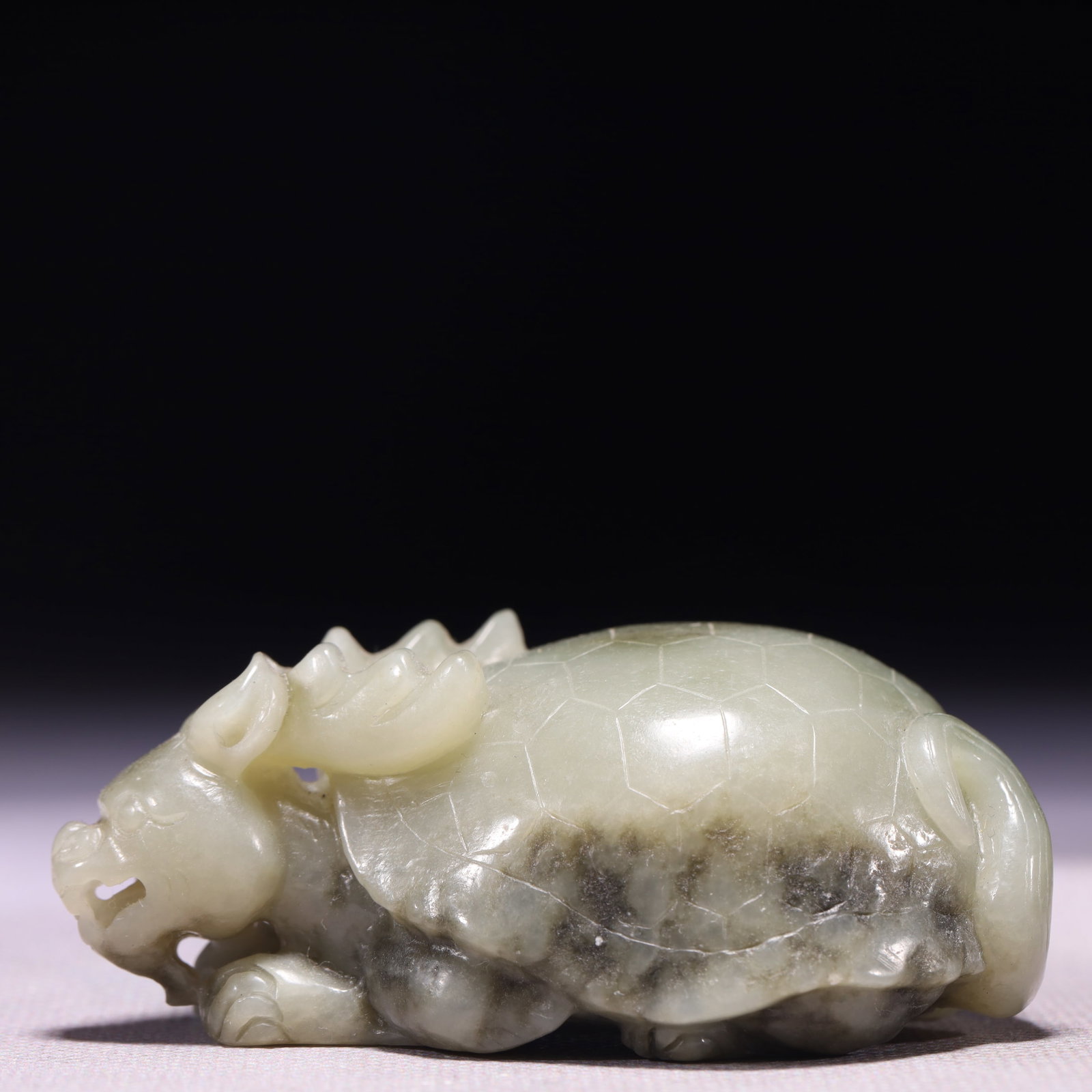 A Rare Green Jade Auspicious Beast Ornament: A Rare Green Jade Auspicious Beast Ornament,Qing Dynasty,China,Size:3inx2inx1.2in,Weight:171g 青玉瑞兽摆件,中国清代