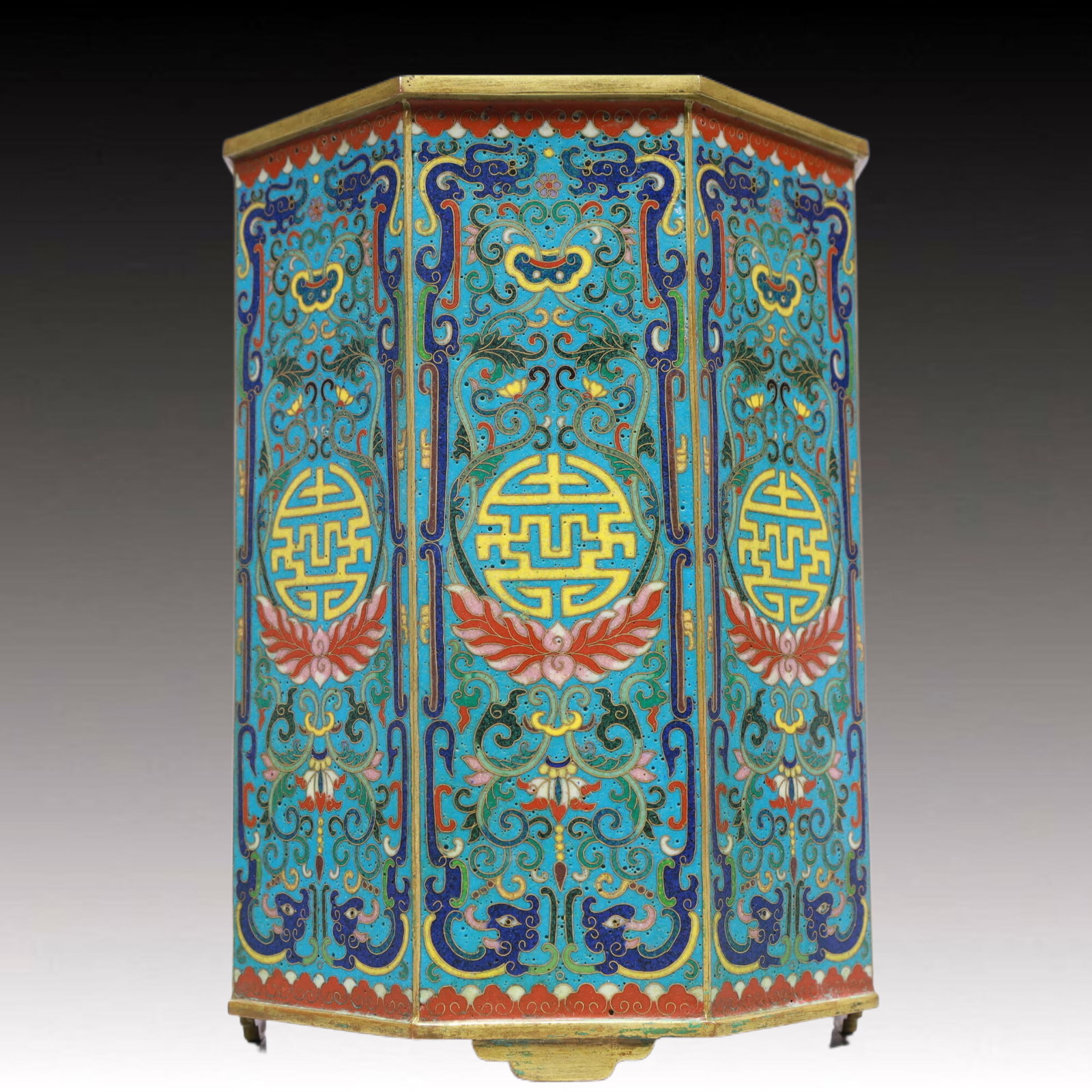 An Exquisite Cloisonne Lotus Pattern Brush Pot: An Exquisite Cloisonne Lotus Pattern Brush Pot ,Qing Dynasty, China,Qianlong Four-character Mark,Size:5.9inx7.9in Weight:1700g