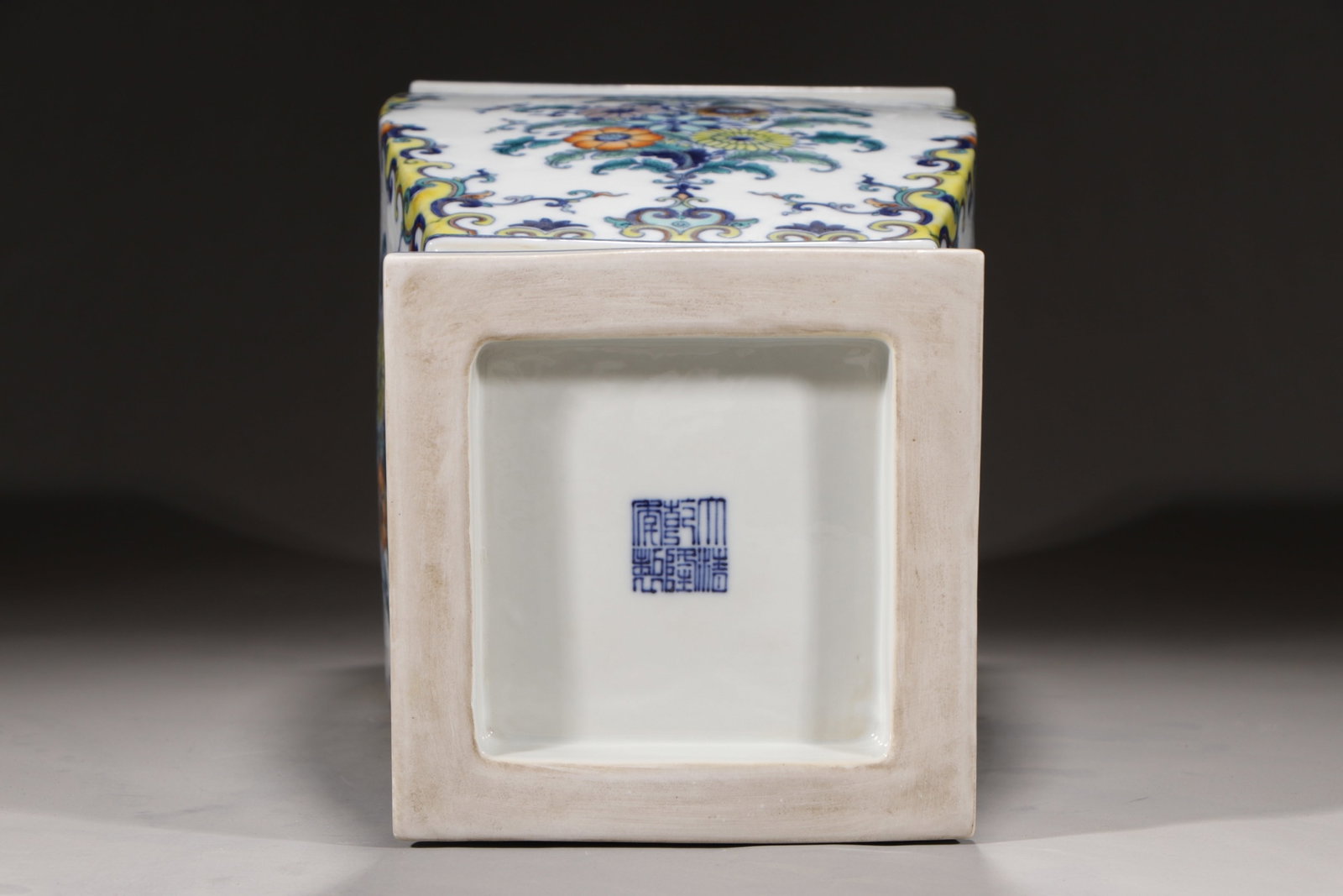 A Huge Doucai Lotus Pattern Vase - 8