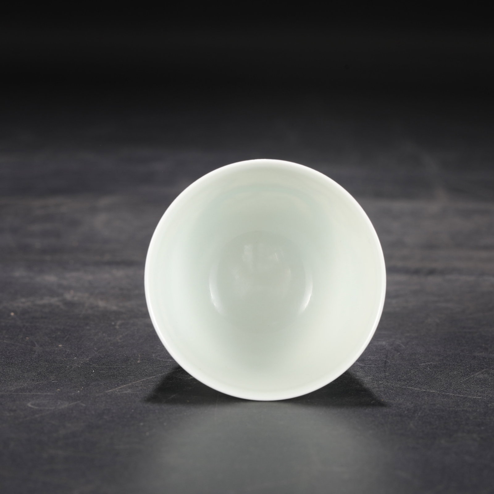 An Exquisite Doucai Auspicious Cloud and Dragon Pattern Cup - 4
