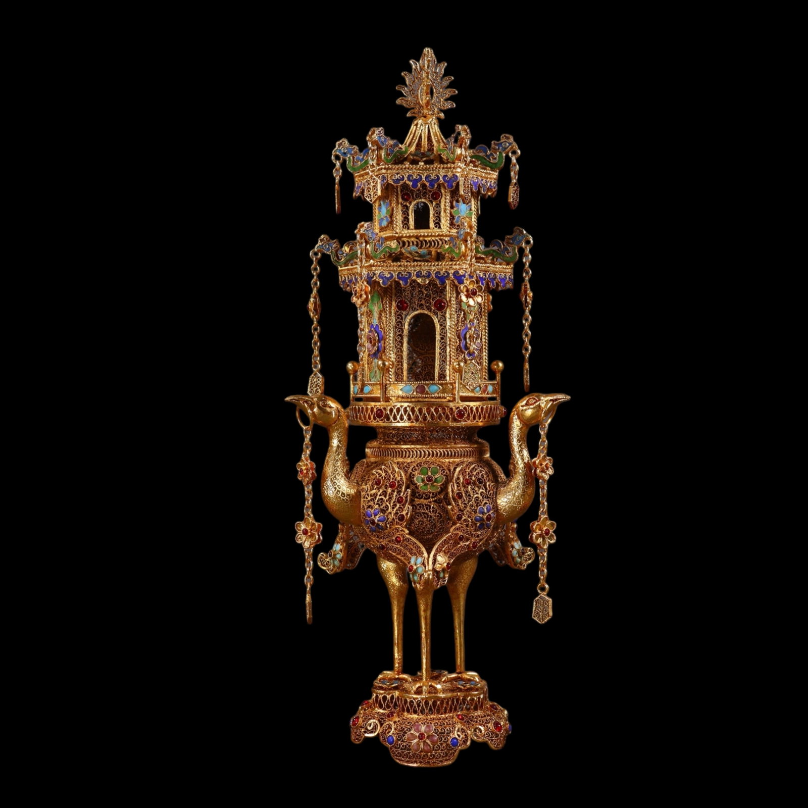 An Exquisite Filigree and Gilding Crane-Ears Censer,Inlaid Gems: An Exquisite Filigree and Gilding Crane-Ears Censer,Inlaid Gems,Qing Dynasty,China,Qianlong Four-character Mark,Size:13inx5.3inx4.9in,Weight:915g