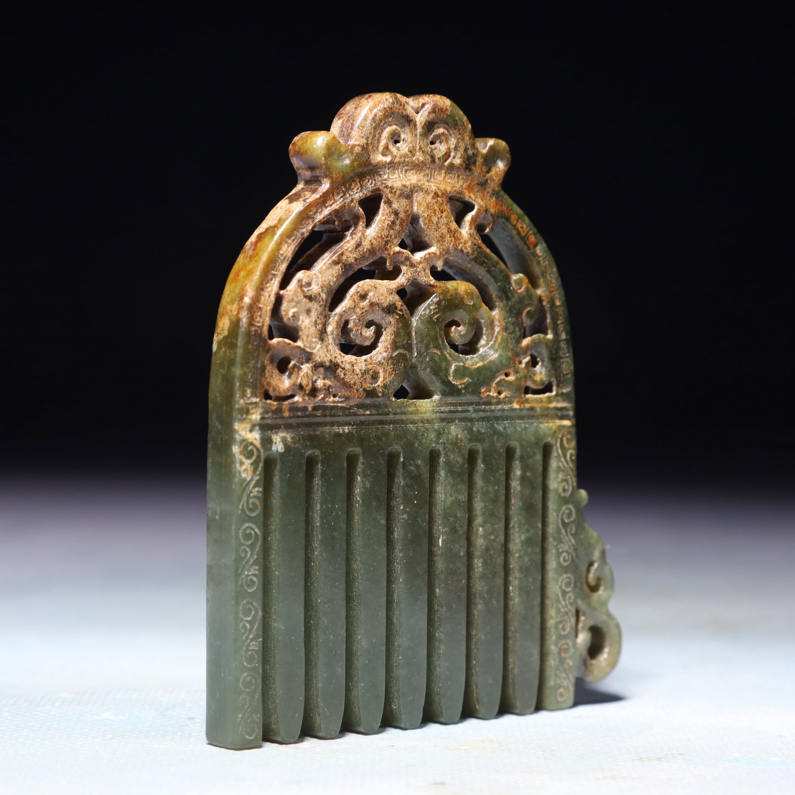 An Exquisite Jasper Dragon Pattern Comb - 3